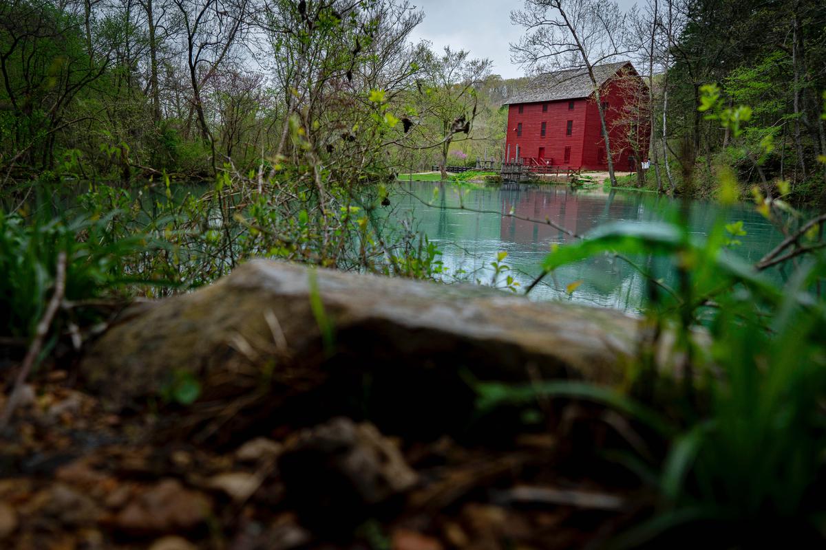 mysteries-of-missouris-knob-noster