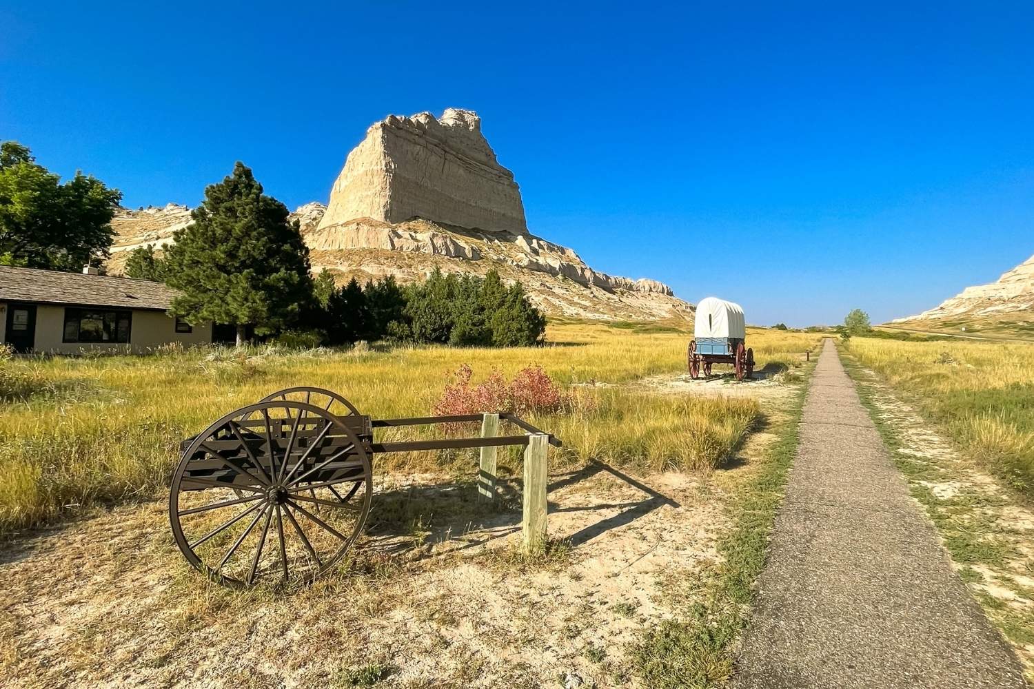 Mysteries-Of-Nebraska8217s-Scotts-Bluff-Trading-Posts mysteries-of-nebraskas-scotts-bluff-trading-posts