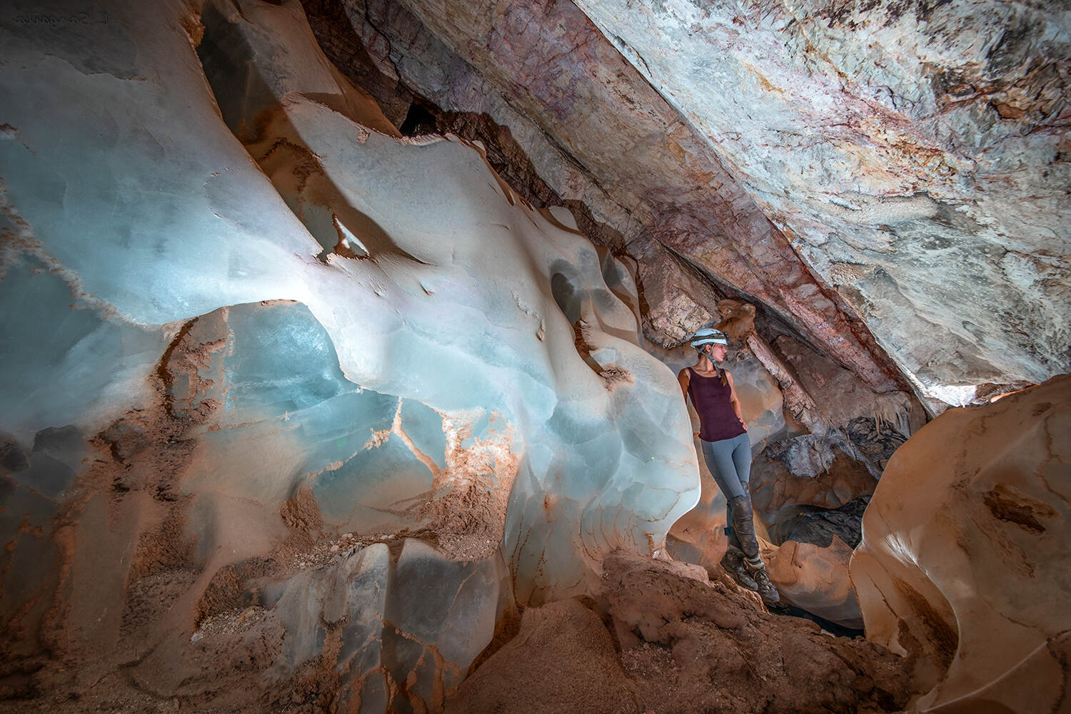Mysteries-Of-Nevada8217s-Diana8217s-Grotto-Caves mysteries-of-nevadas-dianas-grotto-caves
