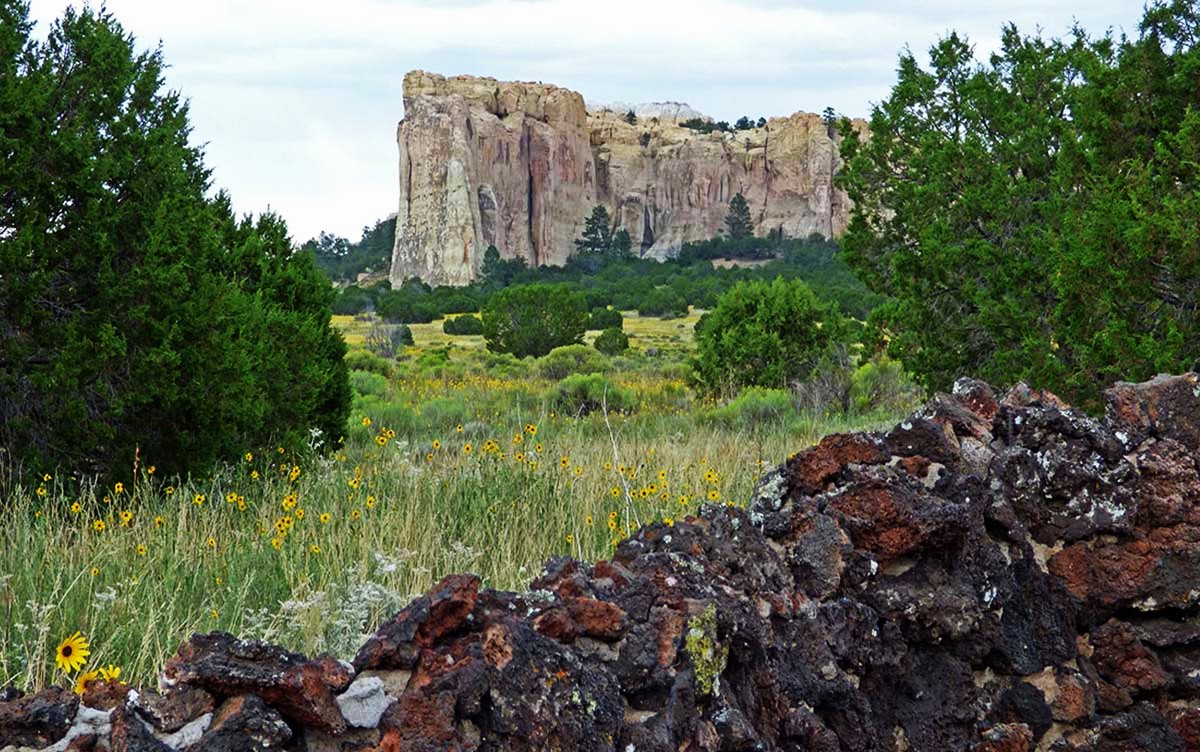 mysteries-of-new-mexicos-el-morro-trails