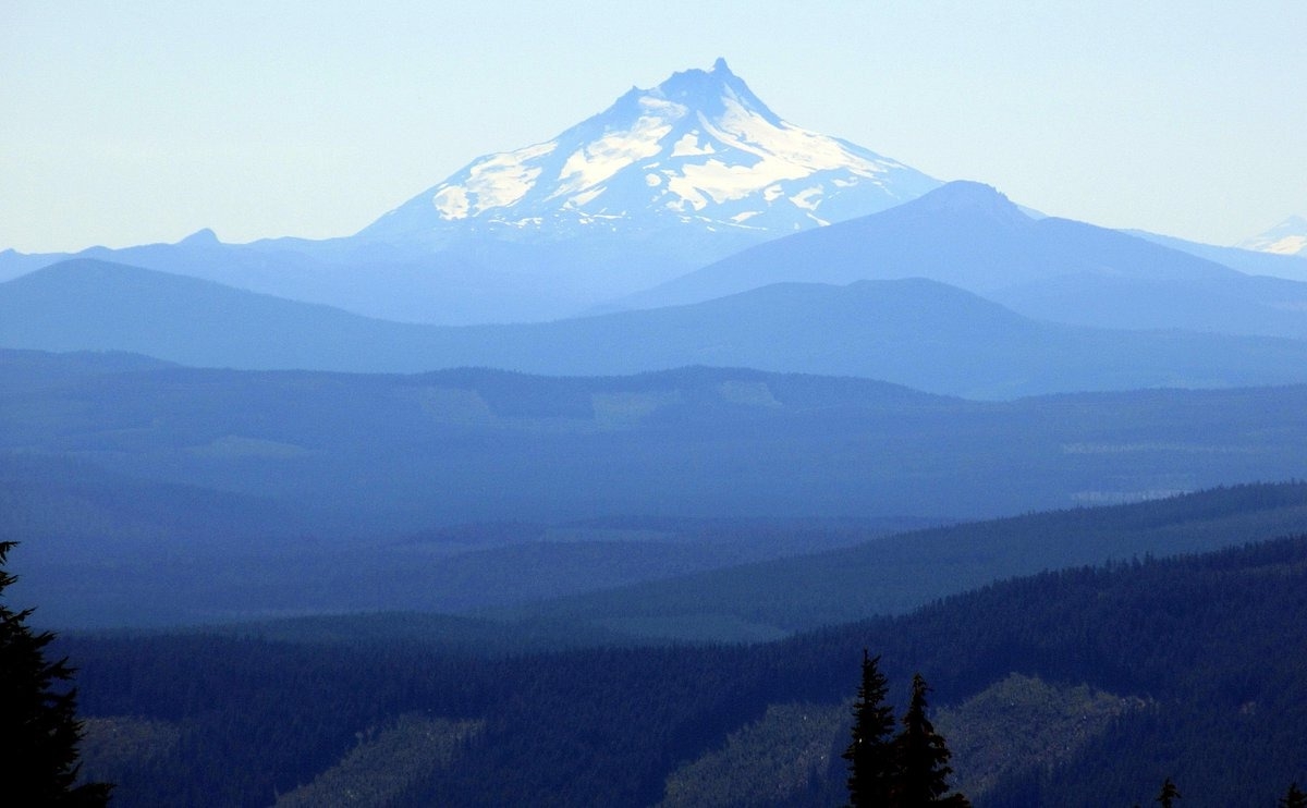 mysteries-of-oregons-mount-jefferson