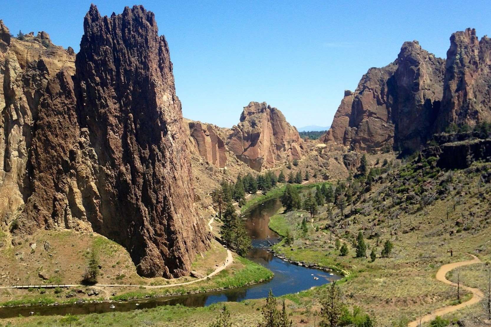 mysteries-of-oregons-smith-rock
