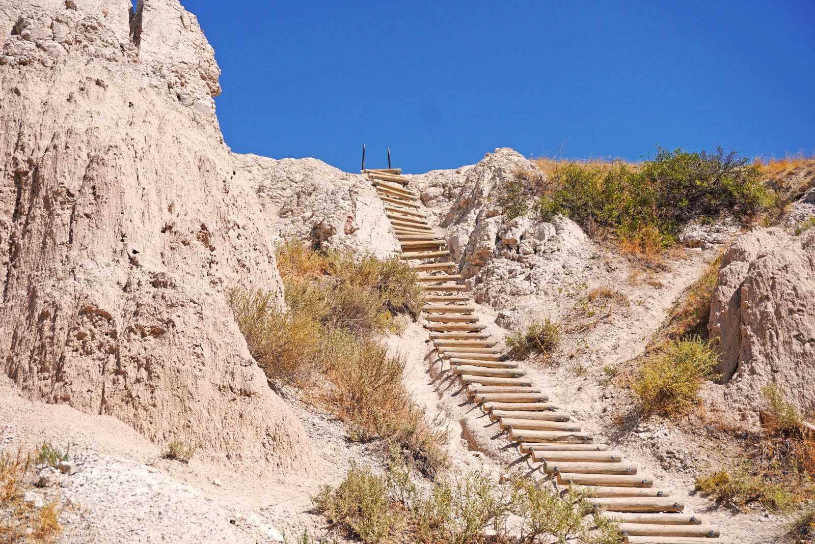 mysteries-of-south-dakotas-notch-trail