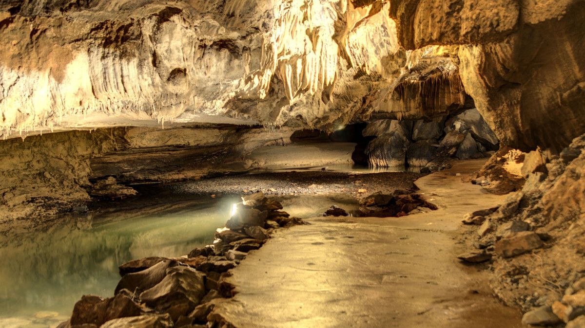 Mysteries-Of-Tennessee8217s-Hidden-Caves mysteries-of-tennessees-hidden-caves