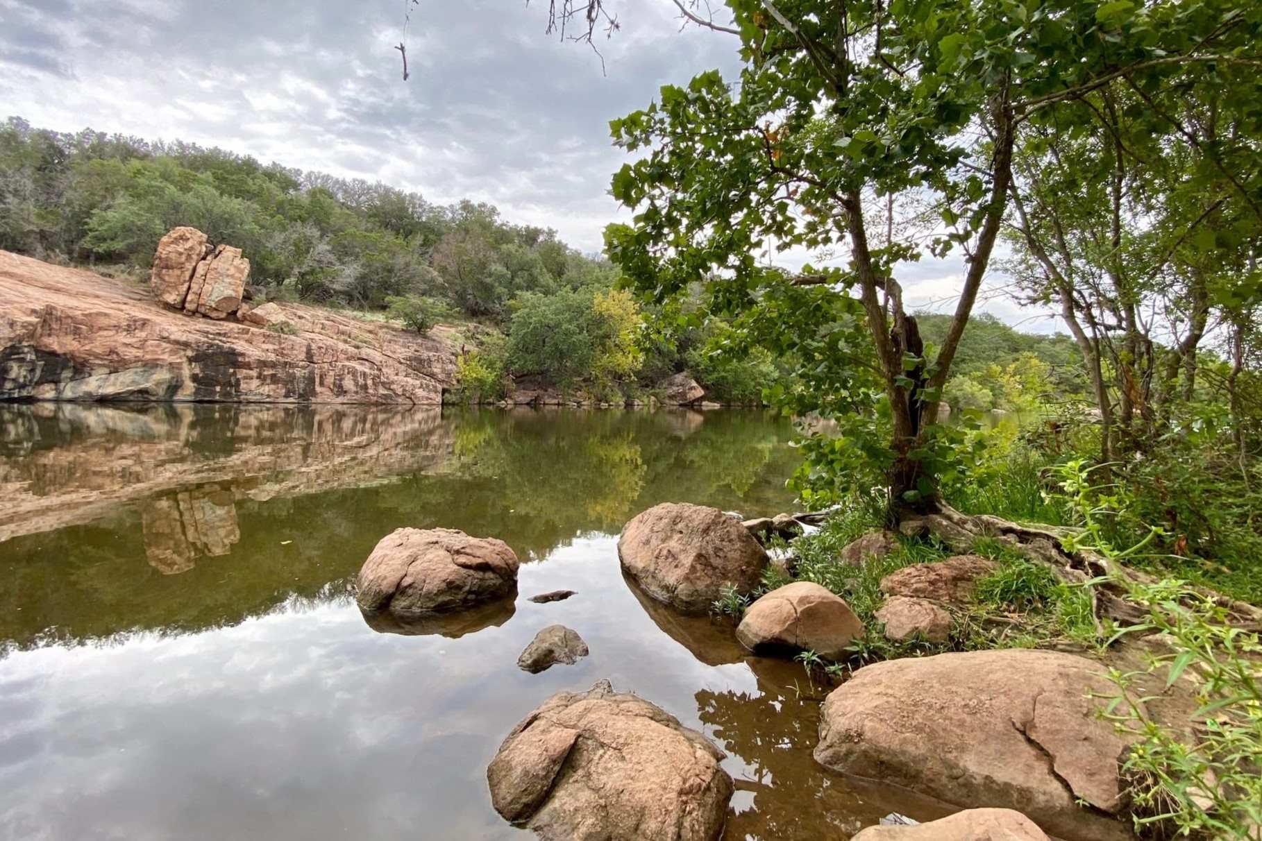 mysteries-of-texas-devils-waterhole