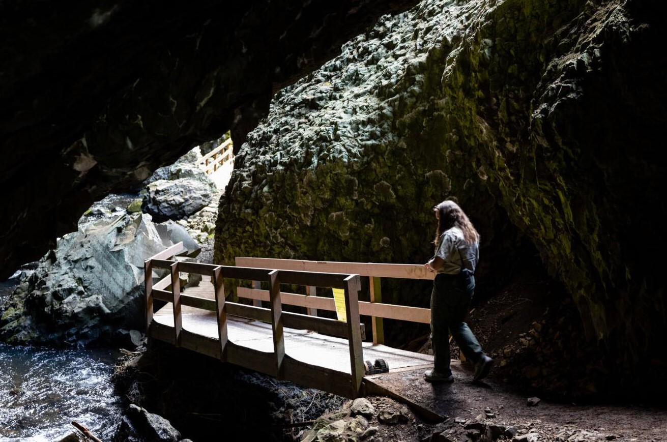 Mysteries-Of-Washington8217s-Boulder-Cave mysteries-of-washingtons-boulder-cave