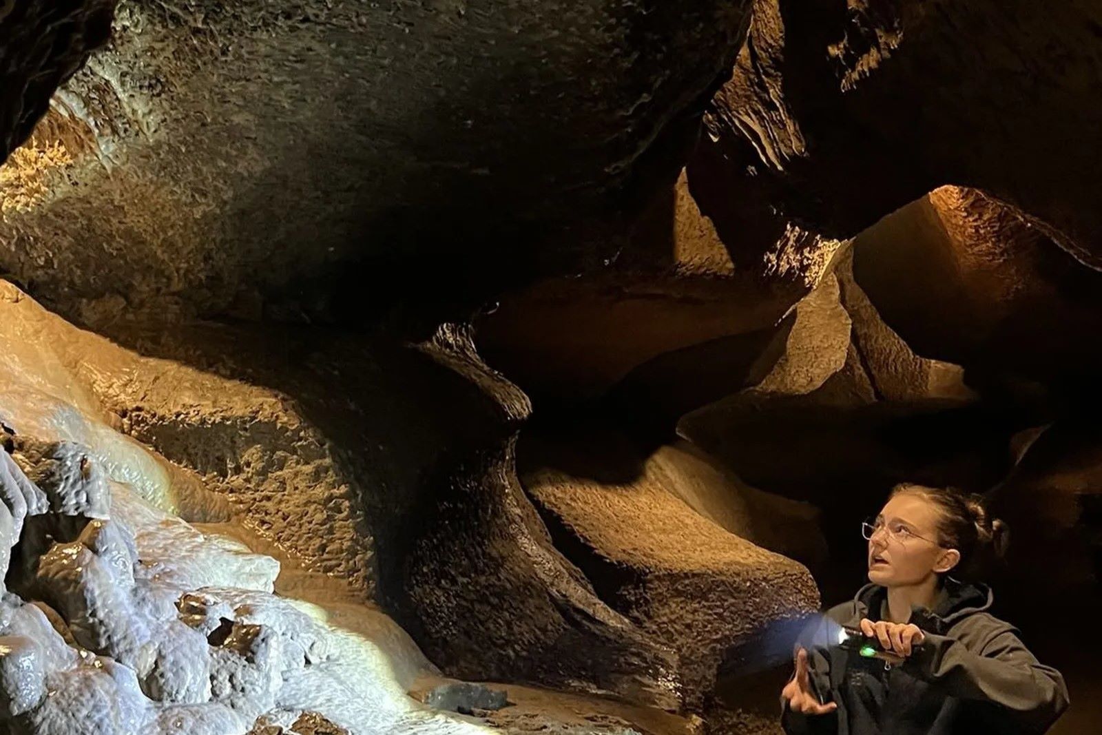 mysteries-of-wisconsins-eagle-cave