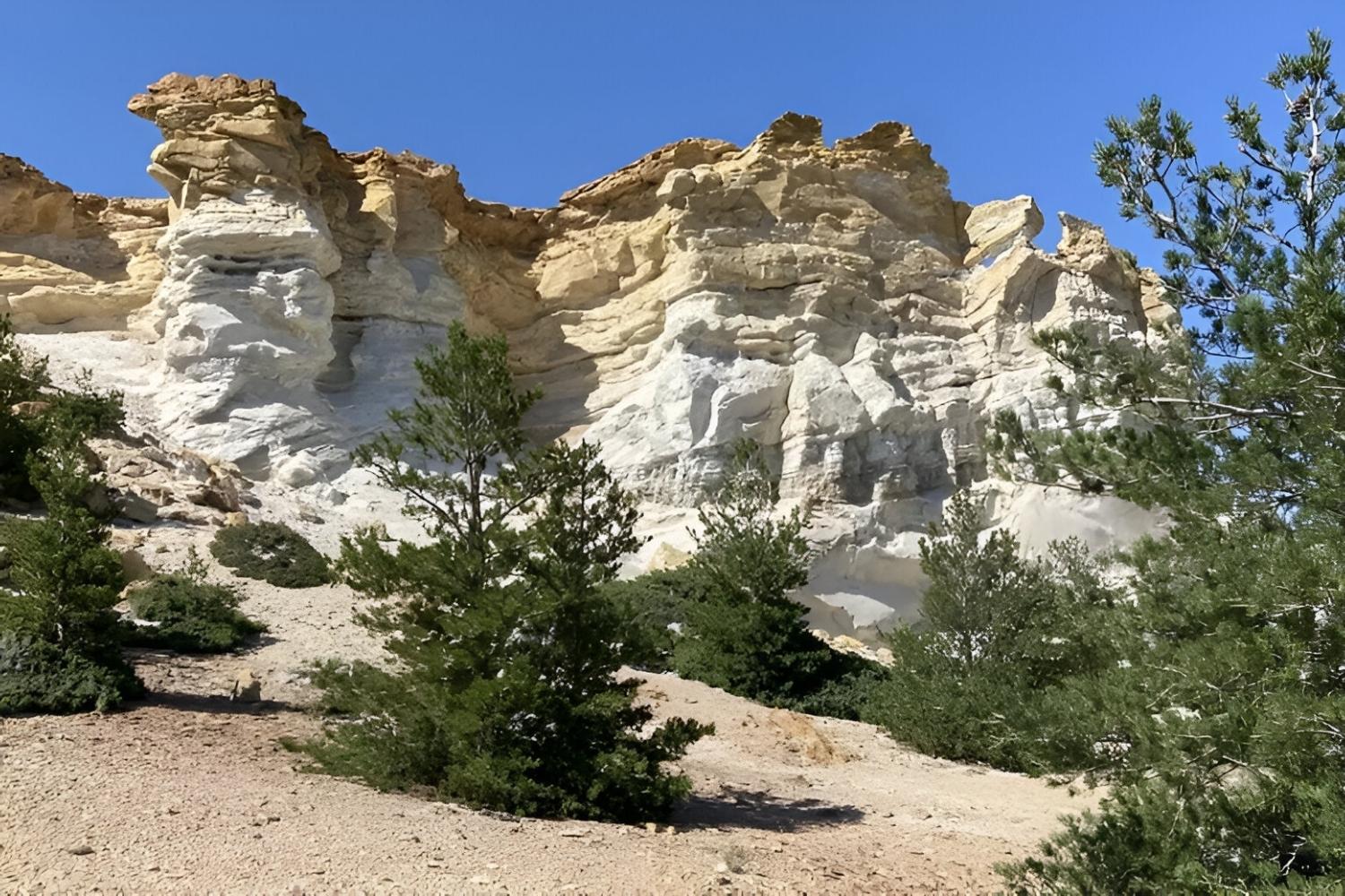 Mysteries-Of-Wyoming8217s-Castle-Gardens mysteries-of-wyomings-castle-gardens