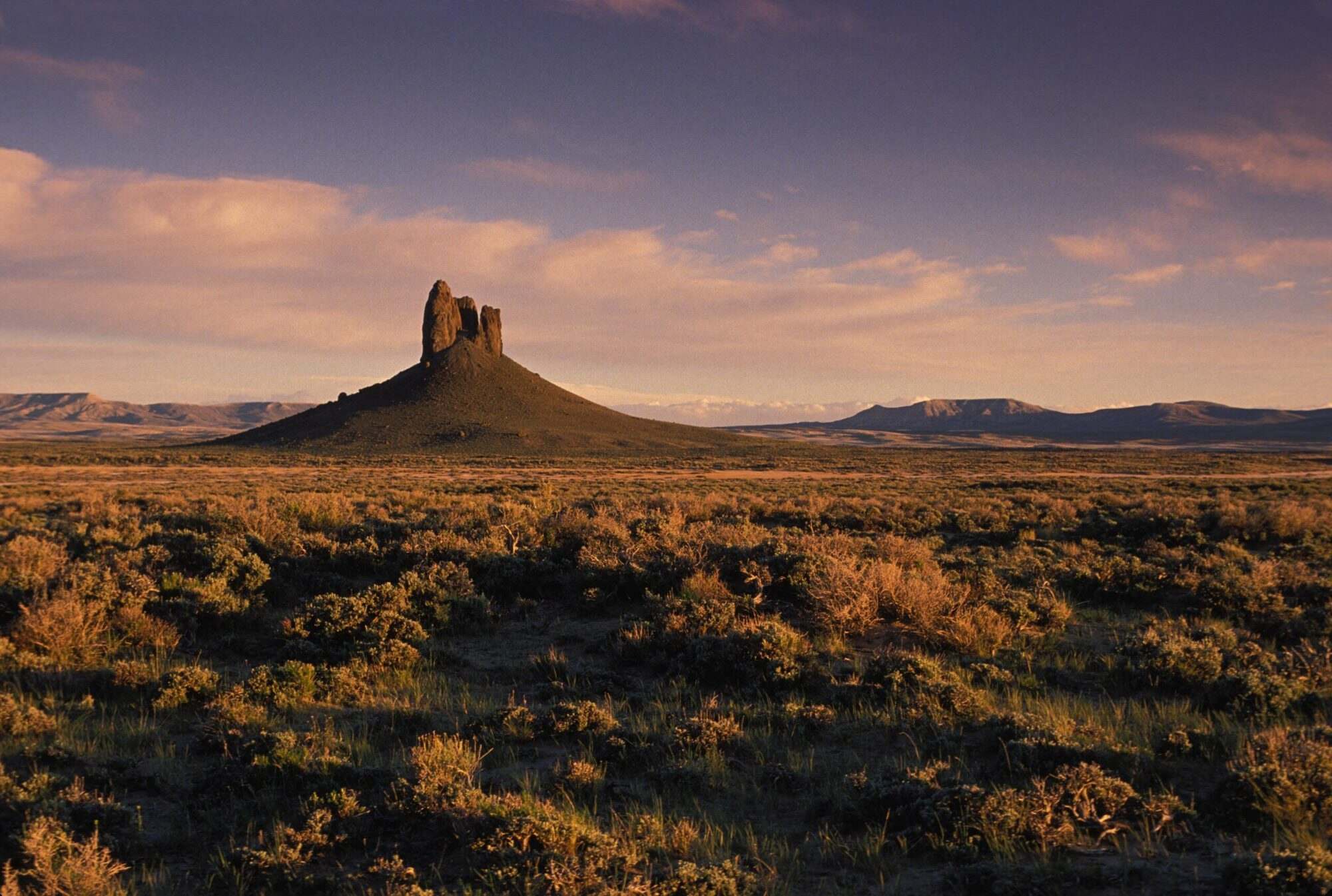 mysteries-of-wyomings-red-desert
