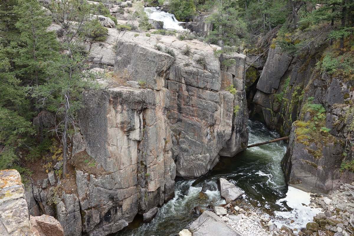 Mysteries-Of-Wyoming8217s-Shell-Canyon-Waters mysteries-of-wyomings-shell-canyon-waters