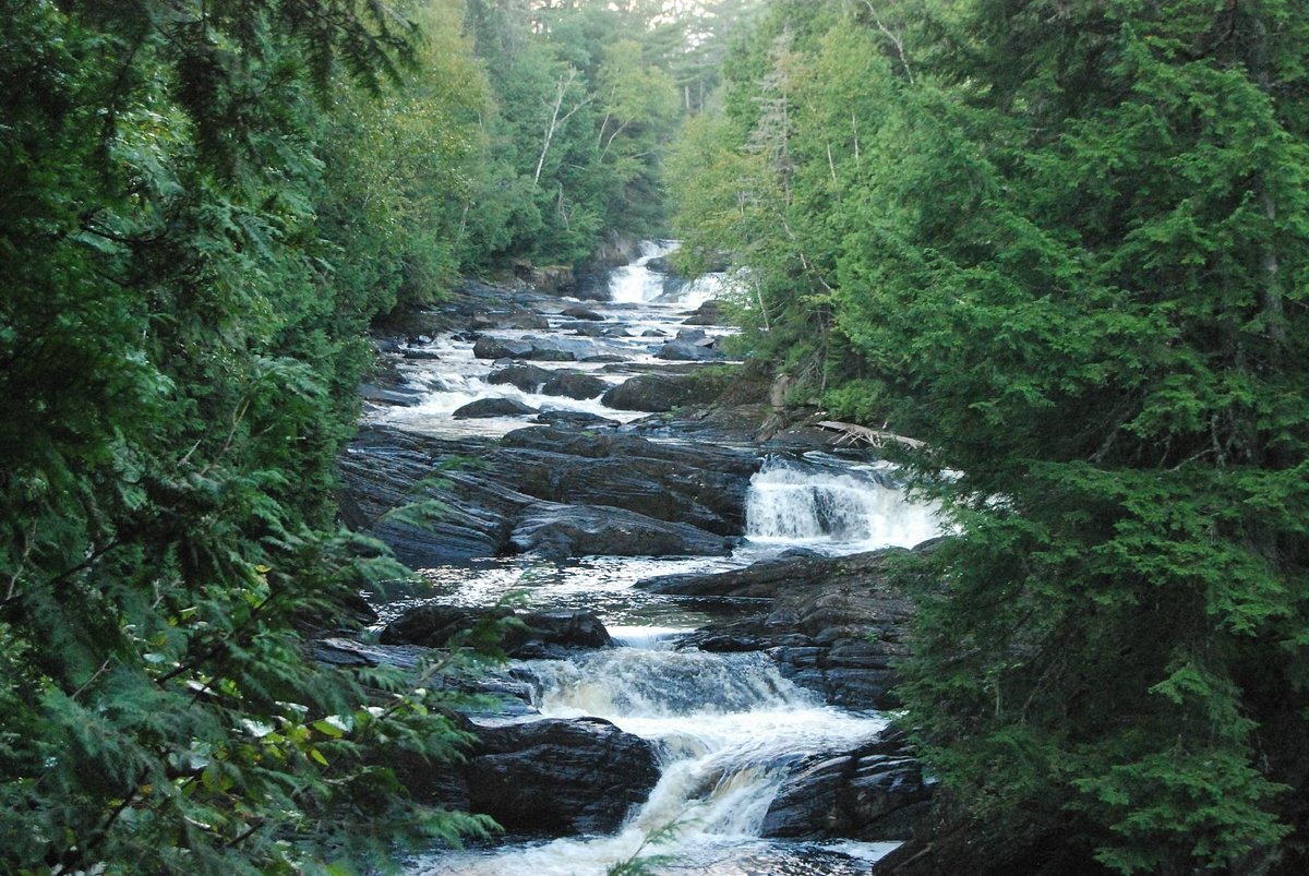 Mystery-Behind-Maines-Moxie-Falls mystery-behind-maines-moxie-falls