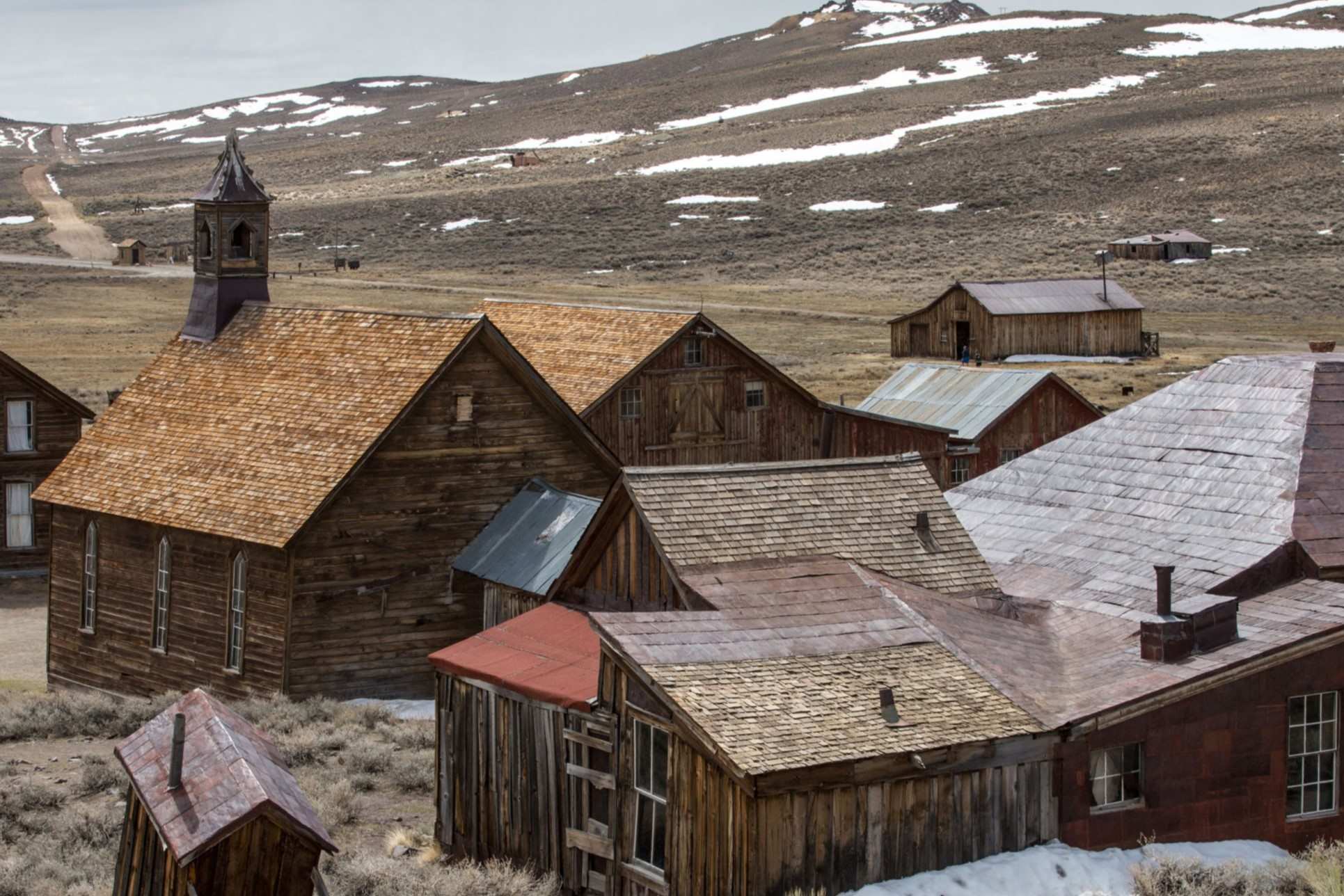 mystery-ghost-towns-of-utahs-dragon