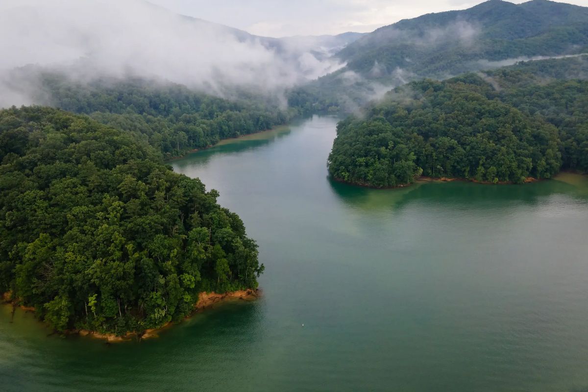 Mystery-Of-Tennessee8217s-Sacred-Woodland-Lakes mystery-of-tennessees-sacred-woodland-lakes