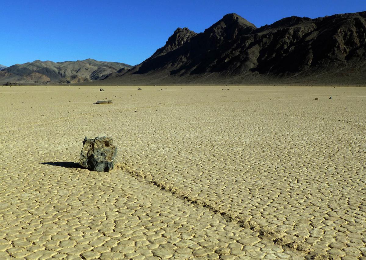 Mystery-Of-The-Moving-Rocks-In-Death-Valley mystery-of-the-moving-rocks-in-death-valley