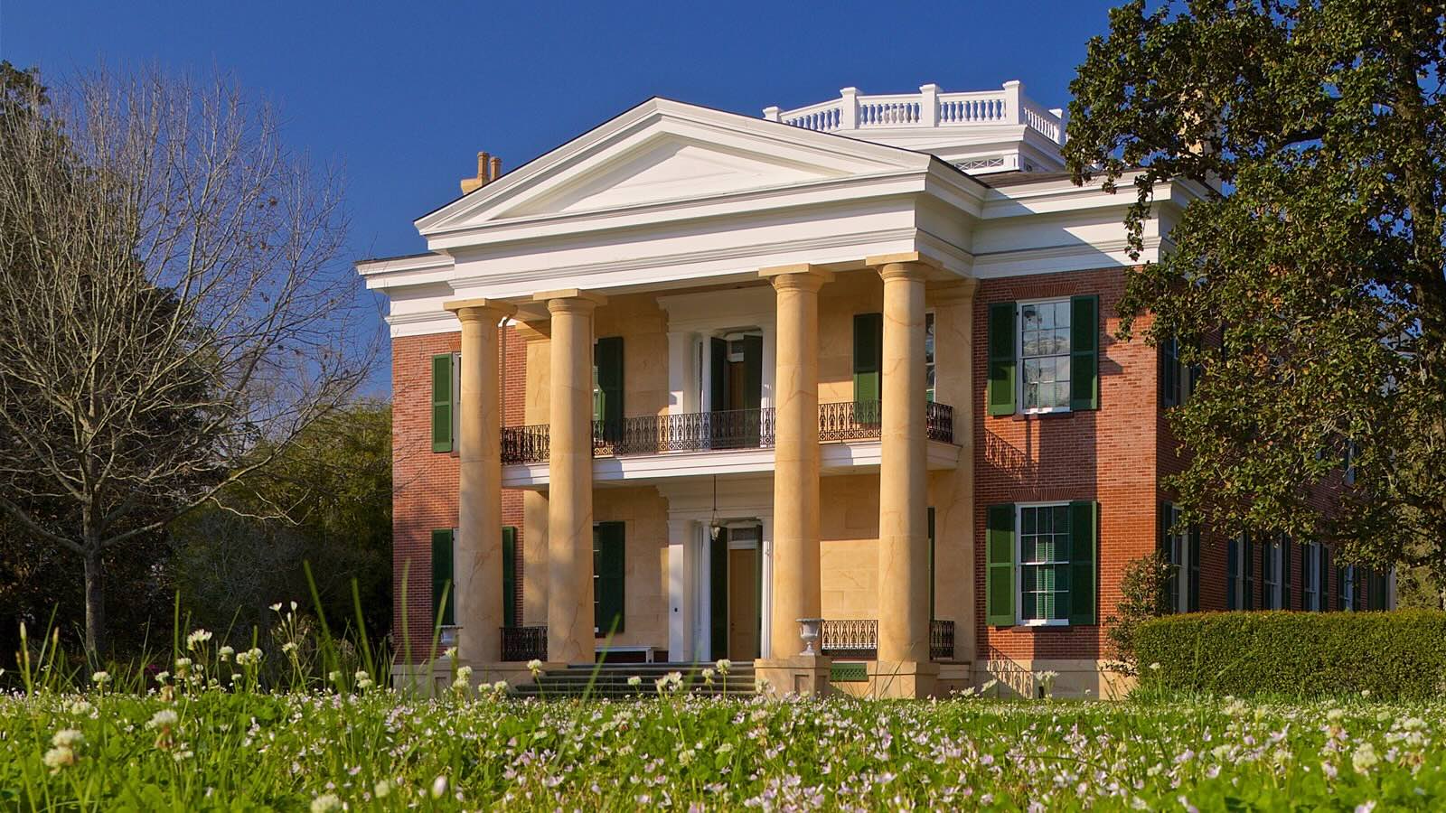 Natchez8217s-Secret-Melrose-Mansion-With-Original-Treasures natchezs-secret-melrose-mansion-with-original-treasures