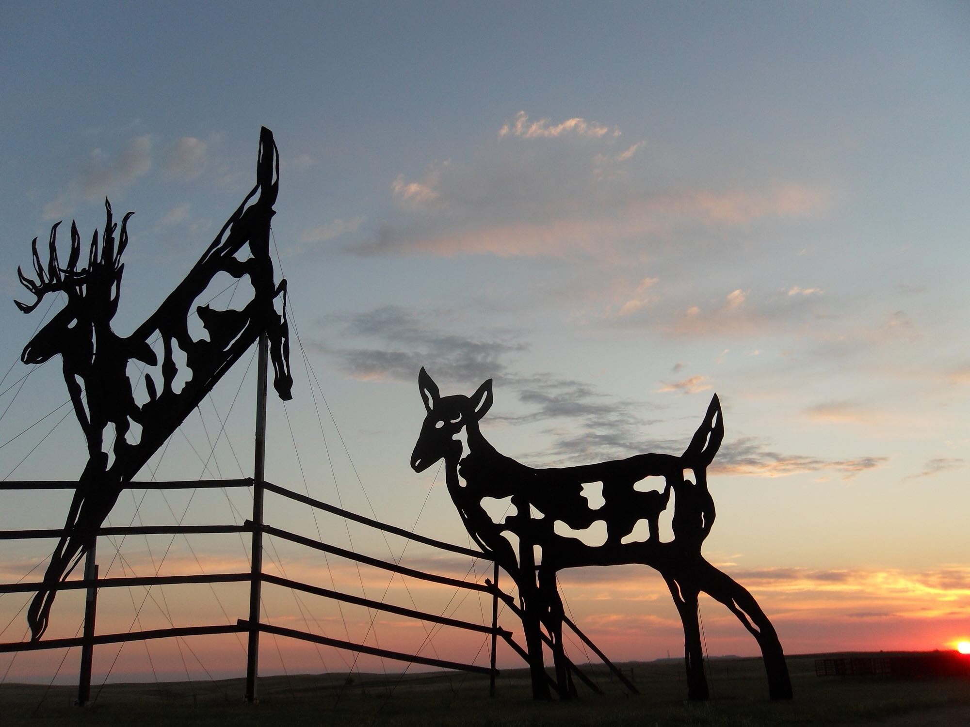 North-Dakota8217s-Enchanted-Highway-Giant-Sculptures-Await north-dakotas-enchanted-highway-giant-sculptures-await