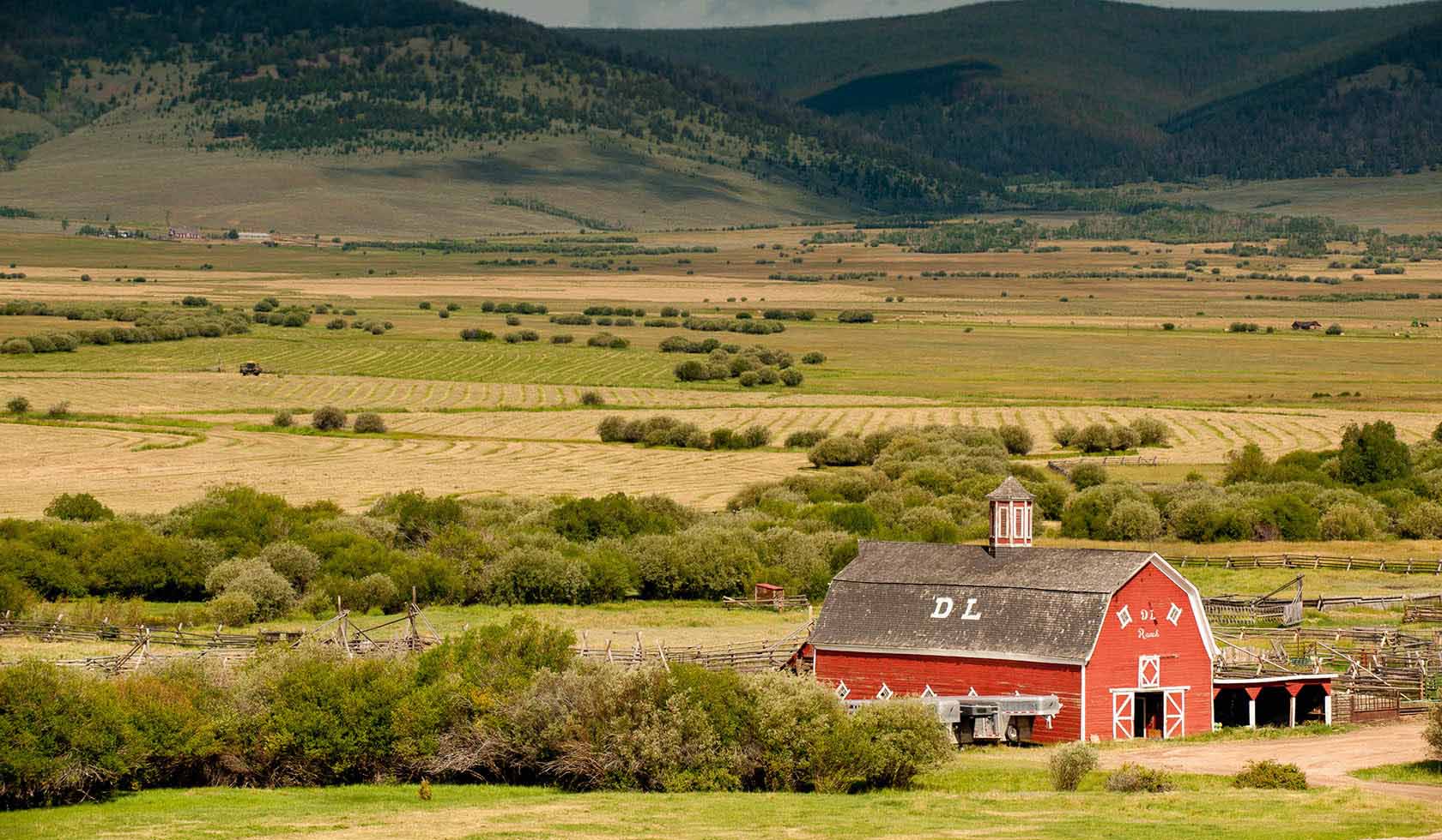 Secret-Ghost-Towns-In-Montana8217s-Pioneer-Mountains secret-ghost-towns-in-montanas-pioneer-mountains