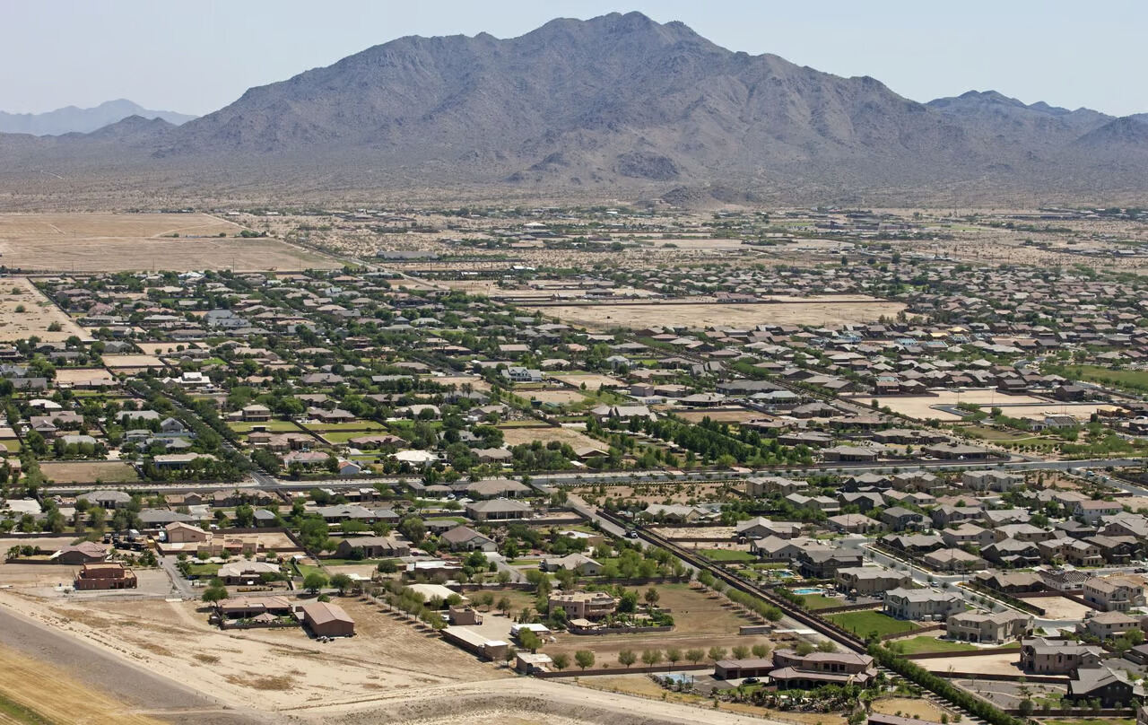 secret-villages-in-arizonas-gillette