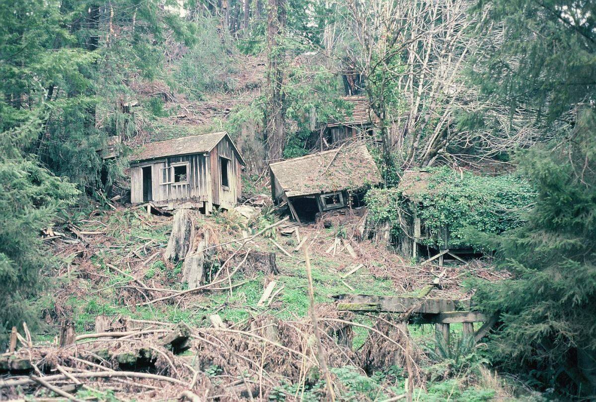 secret-villages-of-californias-falk