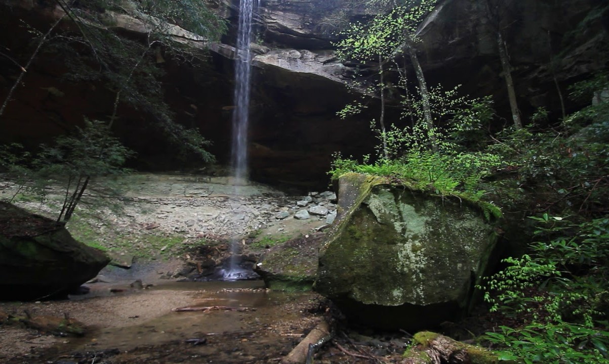 secrets-behind-kentuckys-yahoo-falls