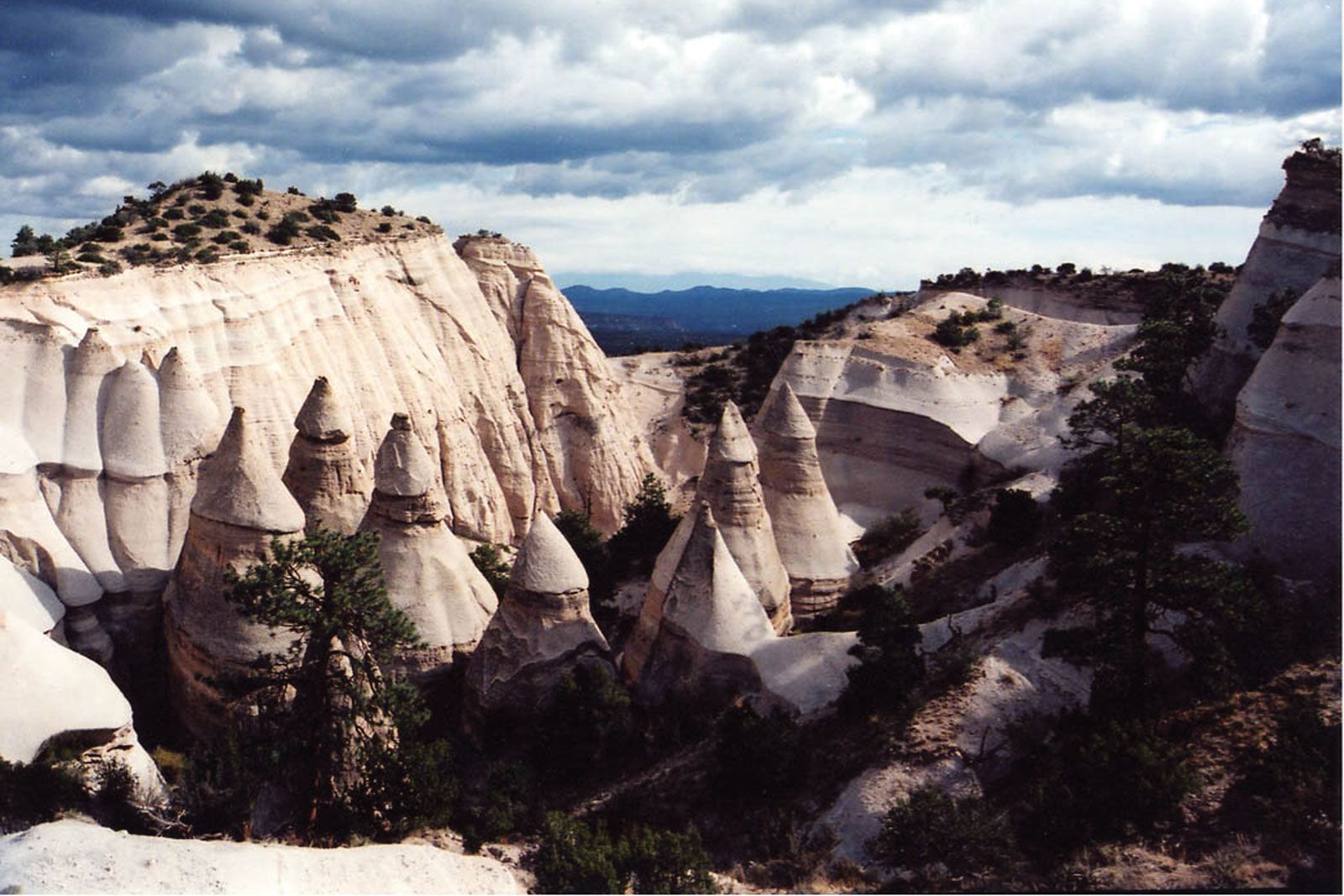 Secrets-Hidden-In-New-Mexico8217s-Kasha-Katuwe secrets-hidden-in-new-mexicos-kasha-katuwe