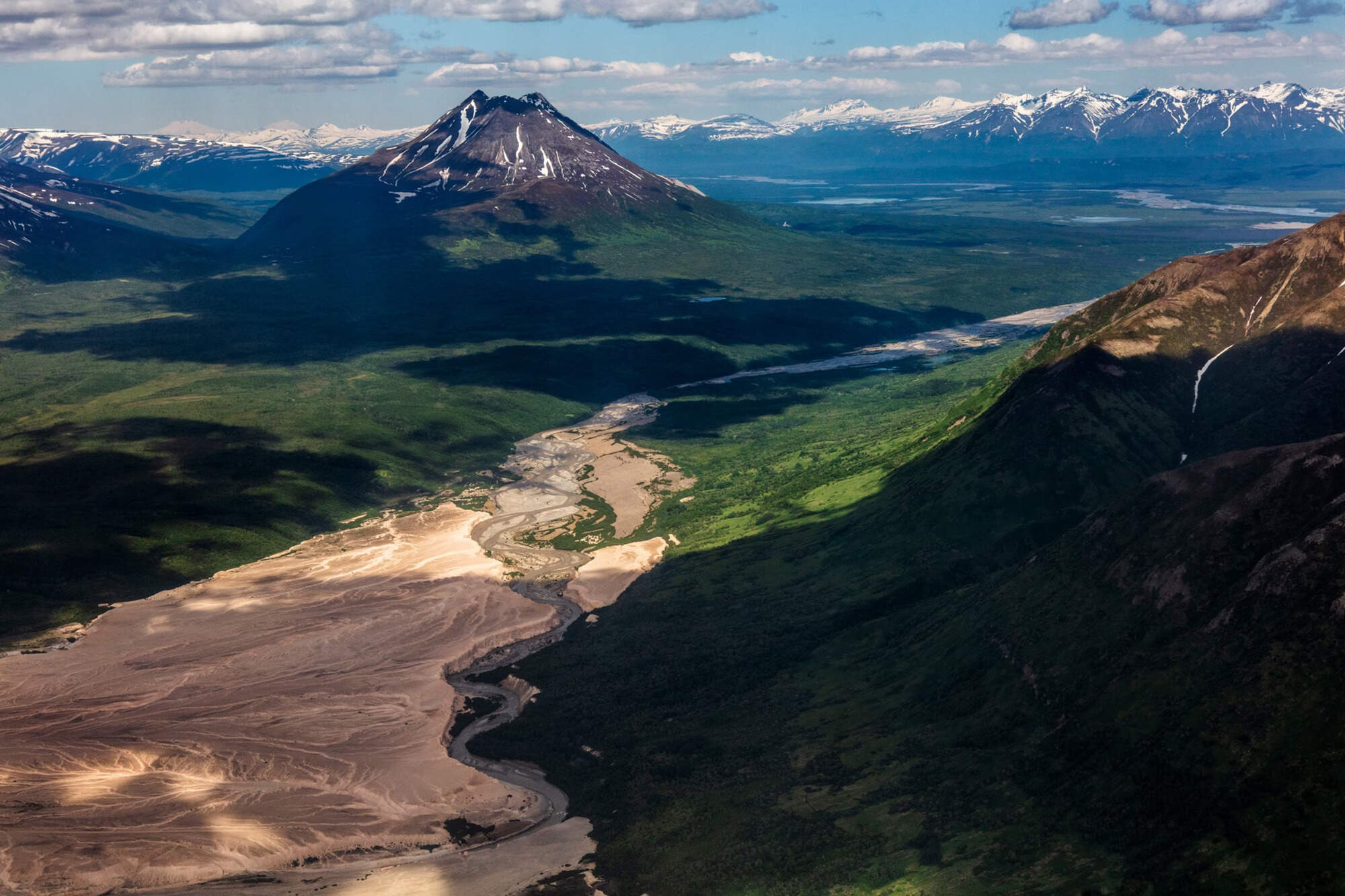 secrets-of-alaskas-katmai-valley