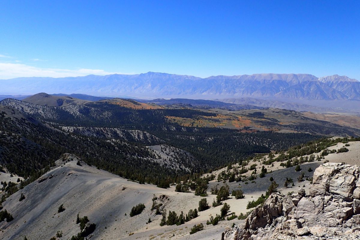 secrets-of-californias-glass-mountain-paths