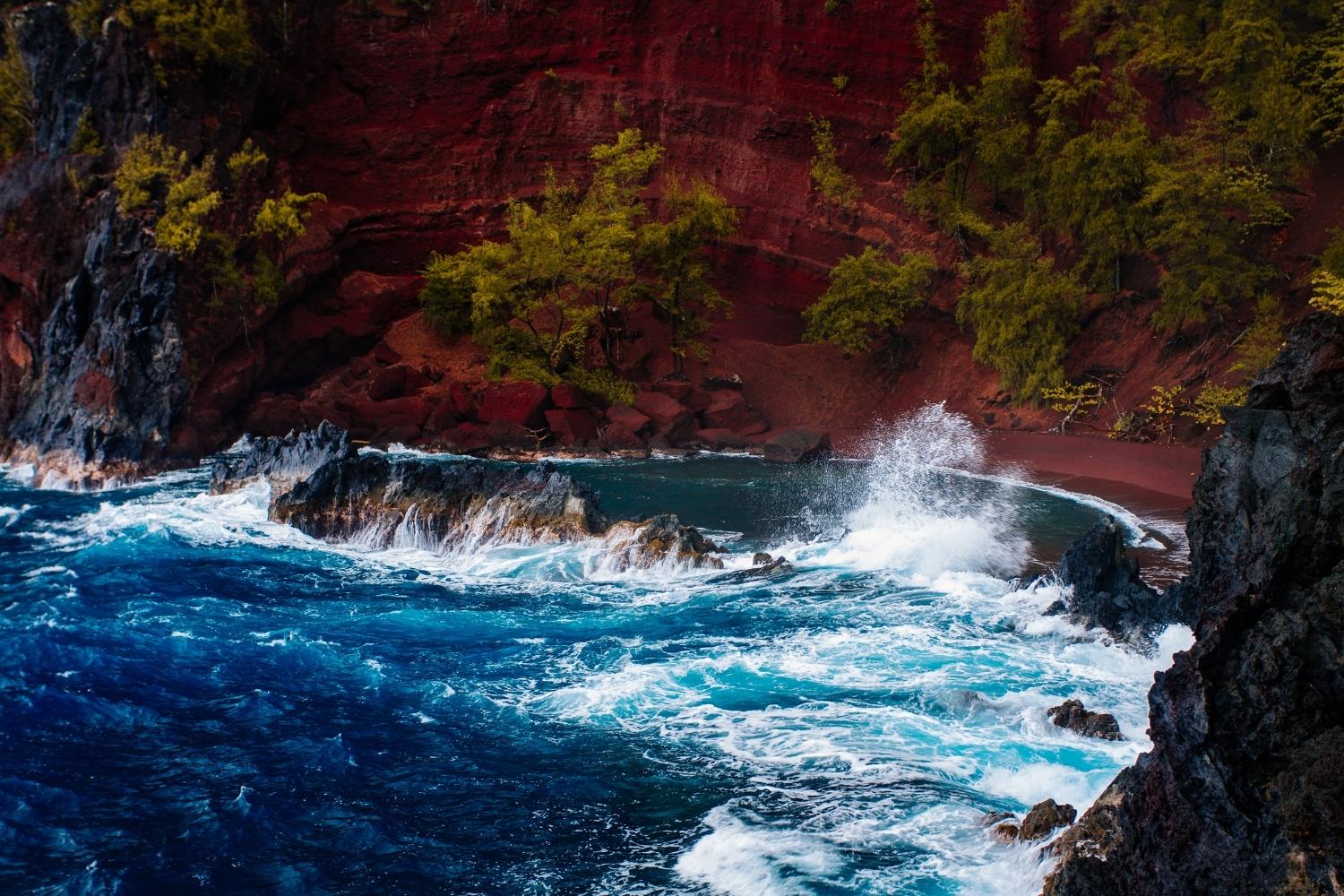 secrets-of-hawaiis-red-sand-beach