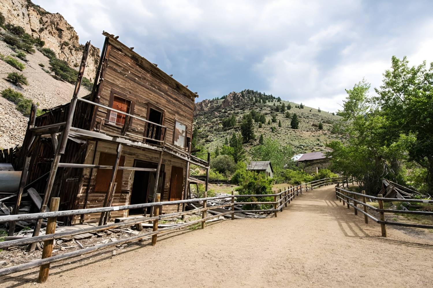 Secrets-Of-Idaho8217s-Atlanta-Basin-Ghost-Towns secrets-of-idahos-atlanta-basin-ghost-towns