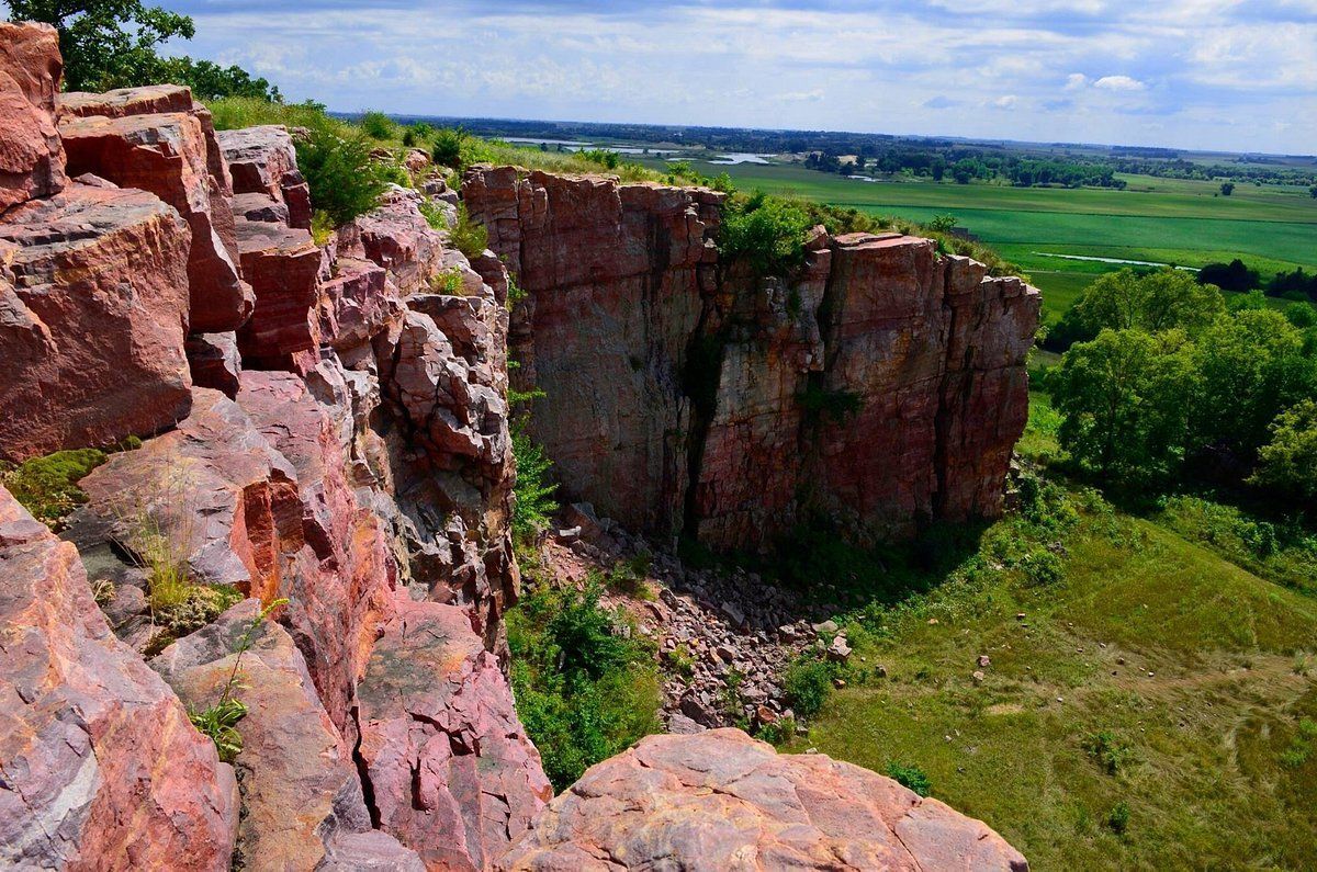 Secrets-Of-Minnesota8217s-Blue-Mounds secrets-of-minnesotas-blue-mounds