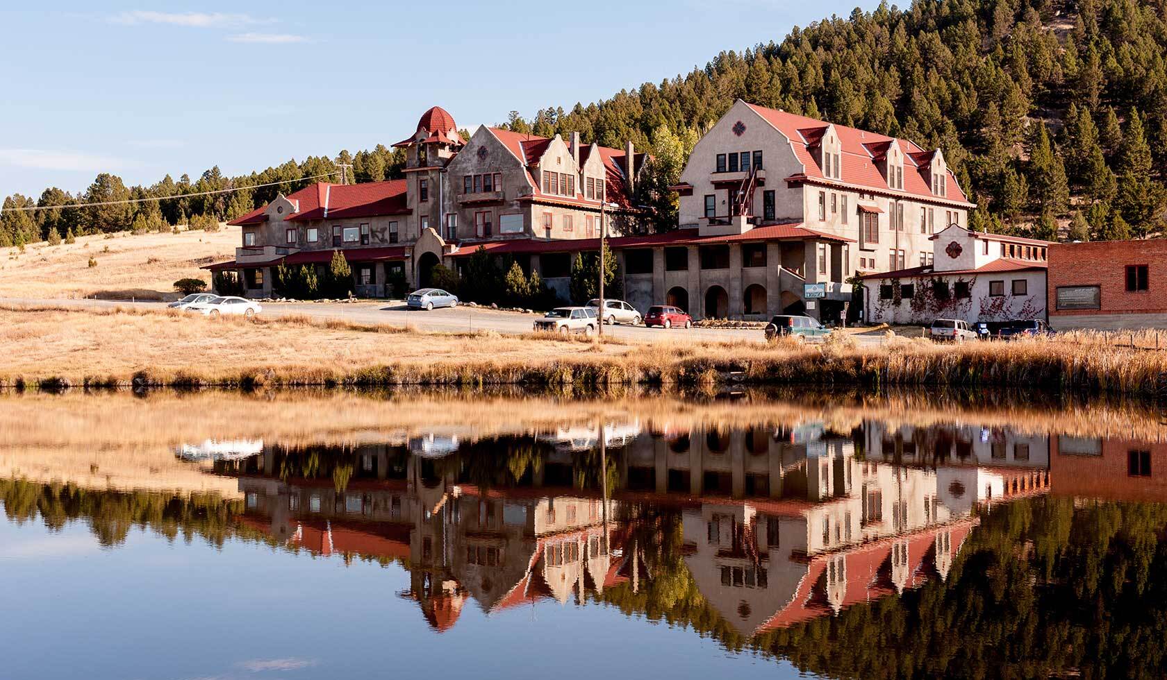 secrets-of-montanas-boulder-hot-springs
