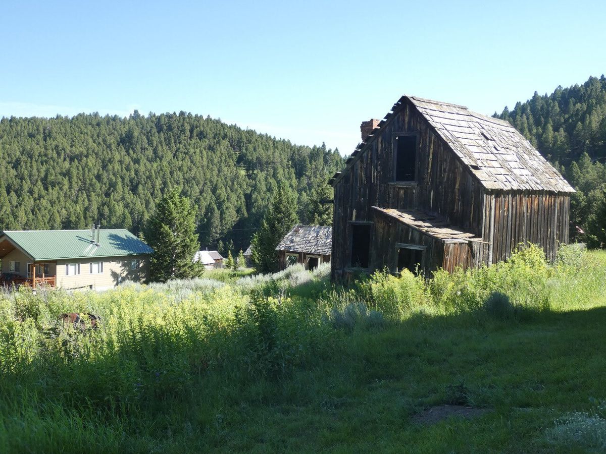 secrets-of-montanas-elkhorn-villages
