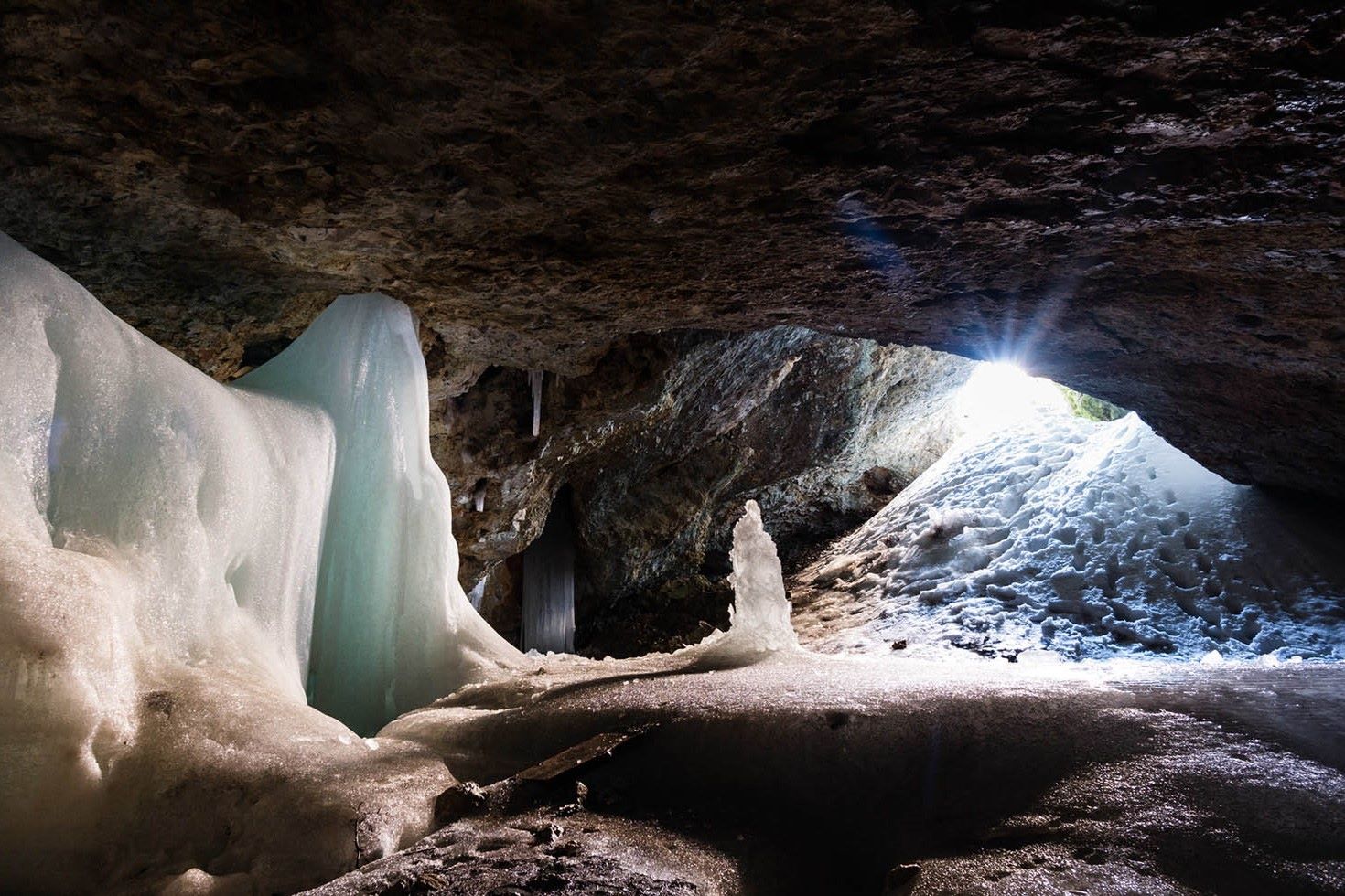 secrets-of-montanas-indian-creek-caves