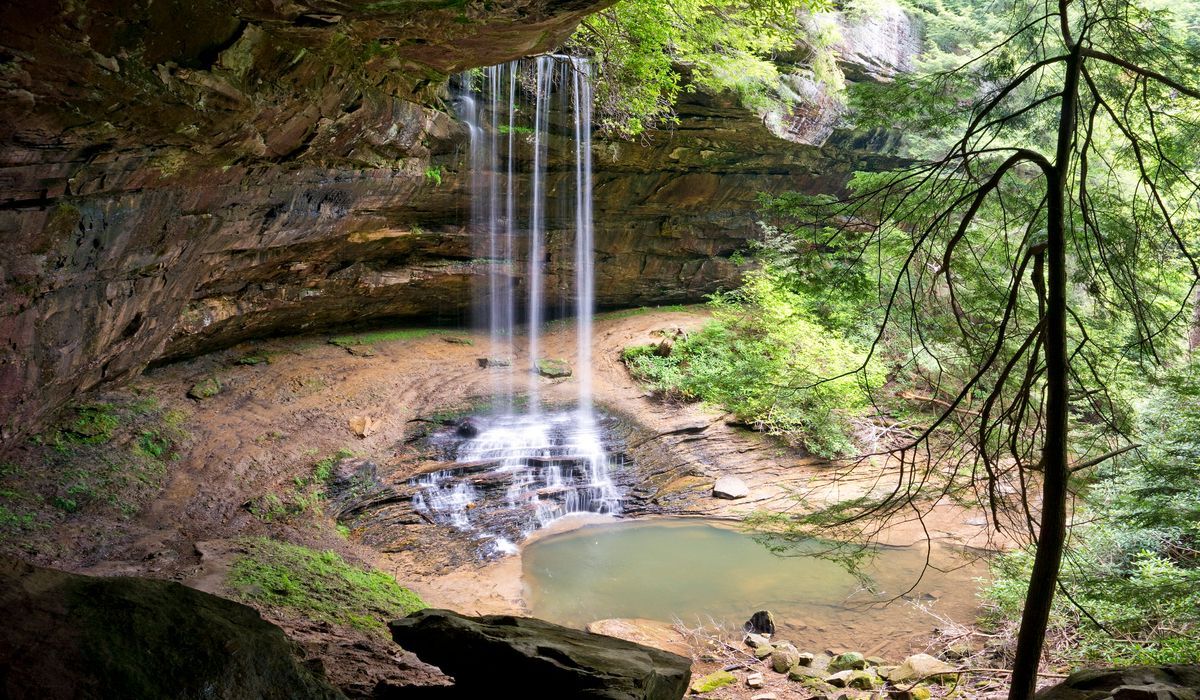 secrets-of-tennessees-hidden-cove-falls