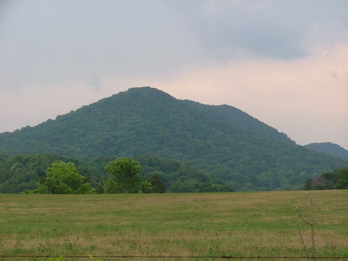Secrets-Of-Tennessee8217s-House-Mountain-Trails secrets-of-tennessees-house-mountain-trails