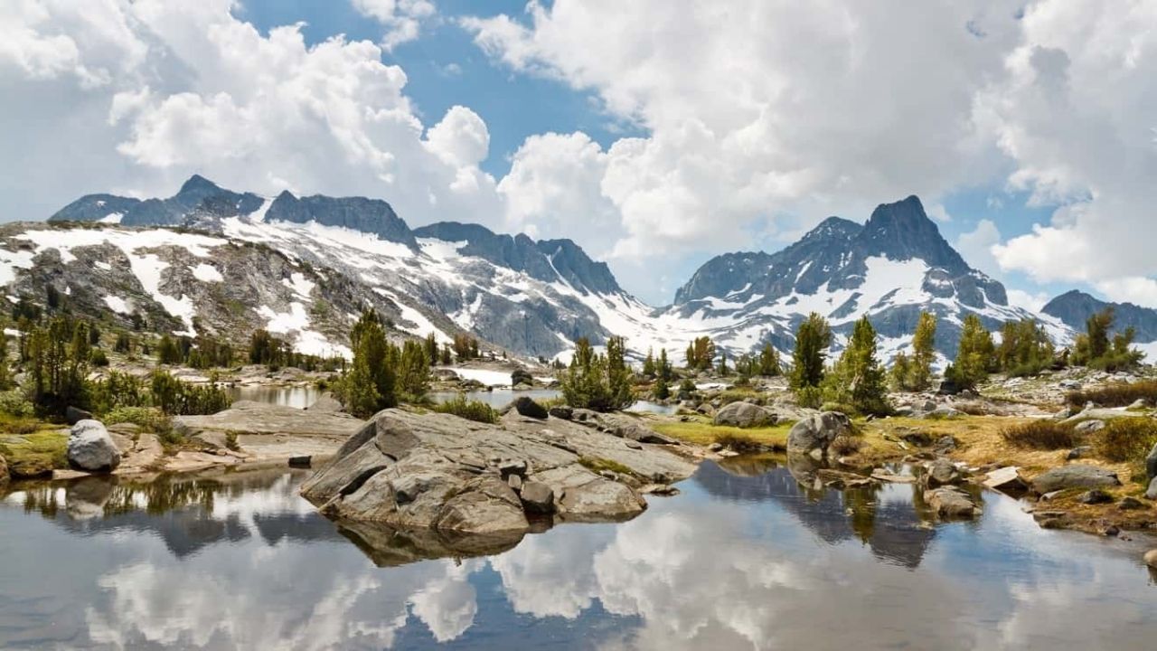 secrets-of-the-hidden-valley-in-sierra-range