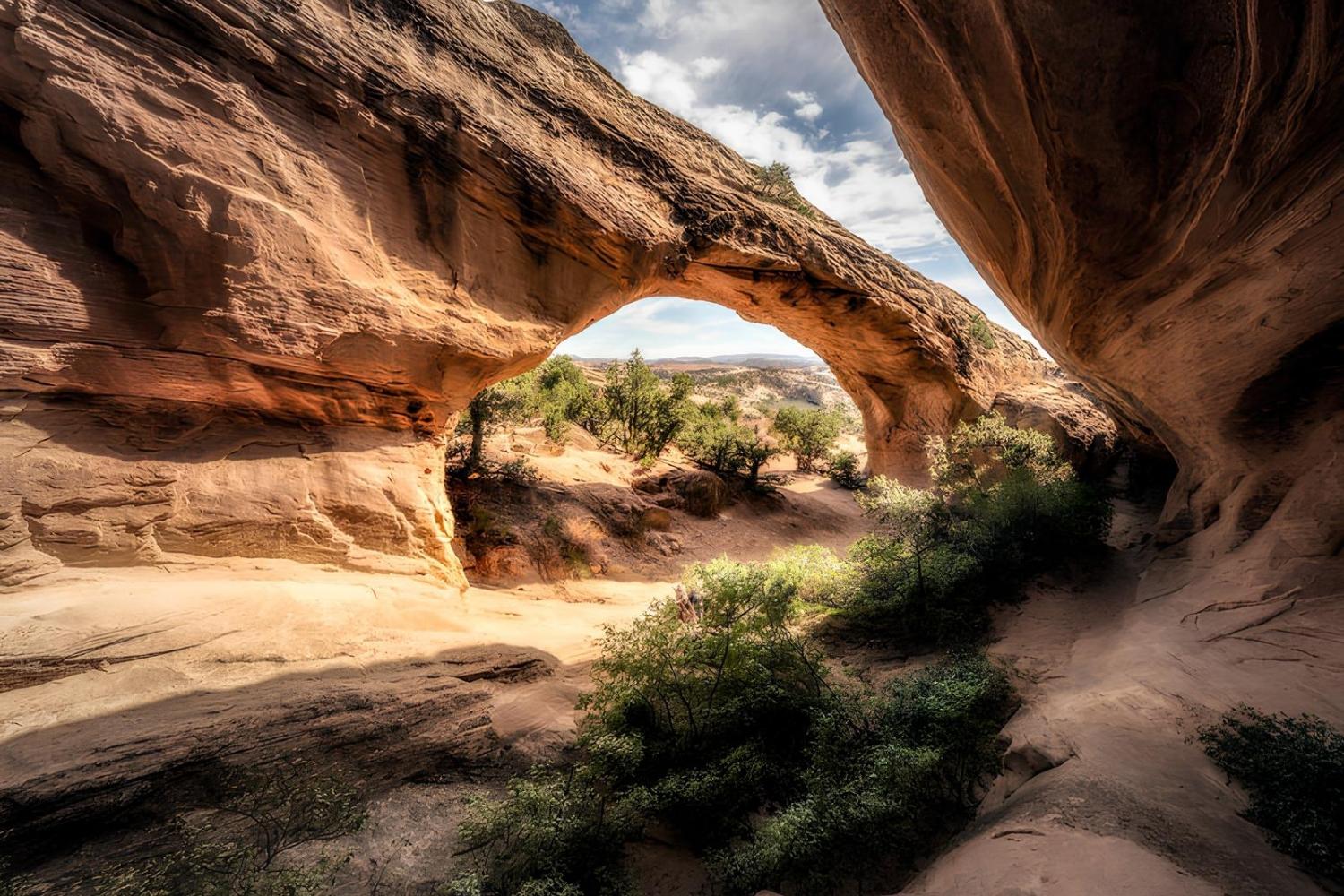 Secrets-Of-Utah8217s-Moonshine-Arch secrets-of-utahs-moonshine-arch