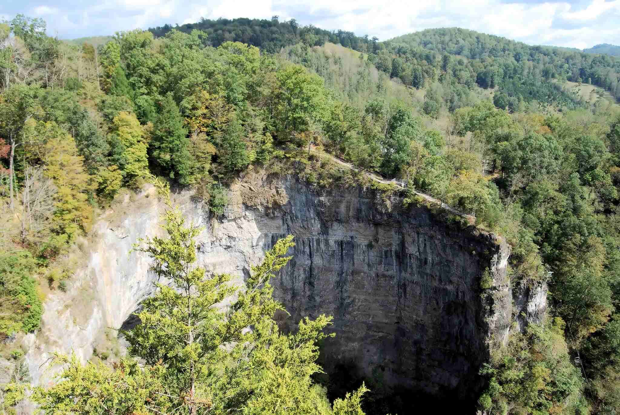 virginias-natural-tunnel-tales-and-wonders