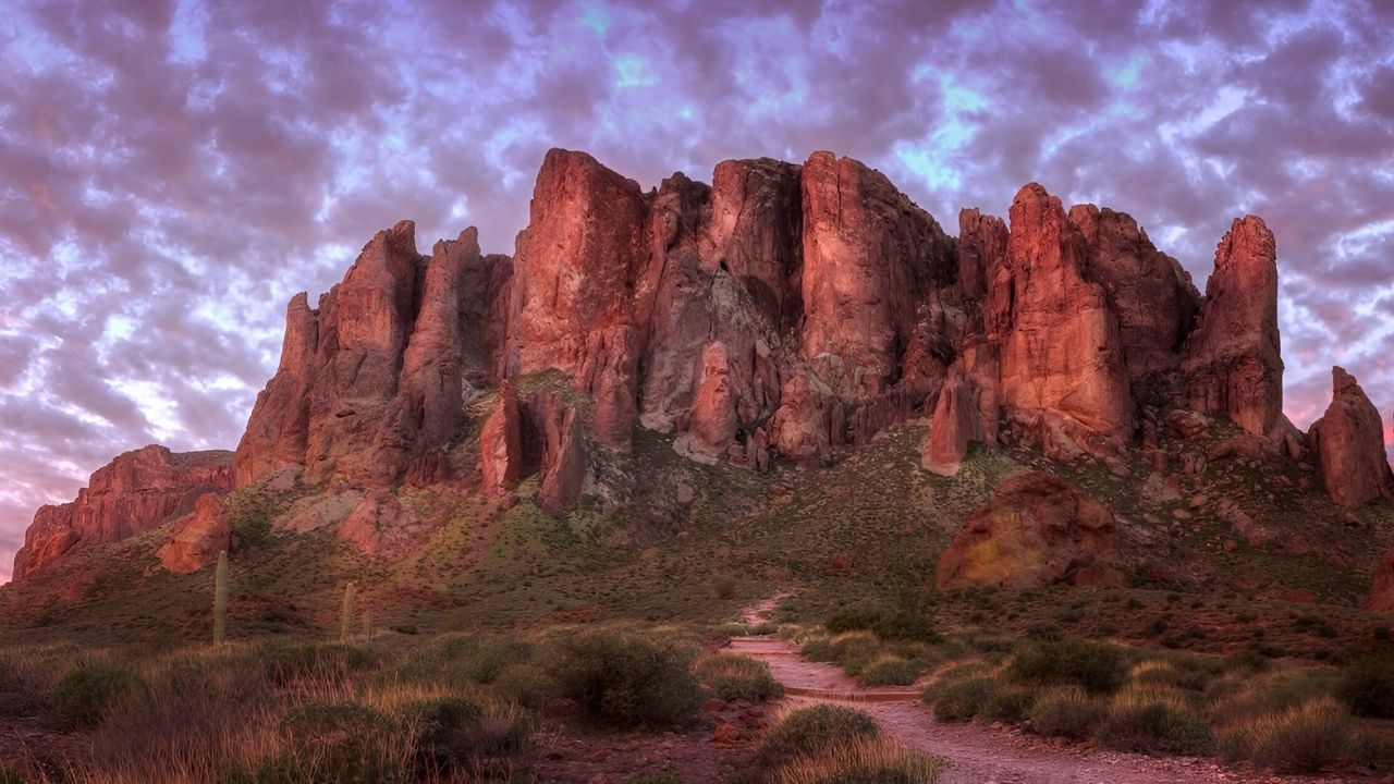 arizonas-lost-dutchman-enigma