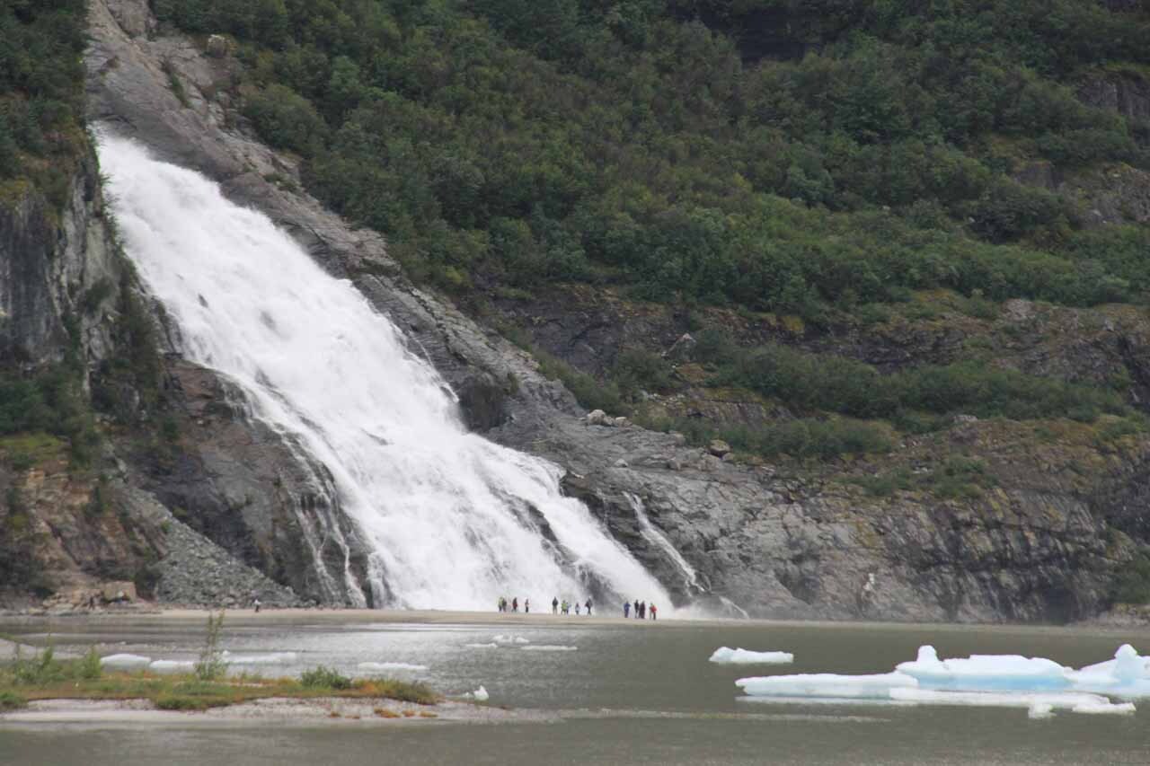 Mysteries-Behind-Alaska8217s-Nugget-Falls mysteries-behind-alaskas-nugget-falls