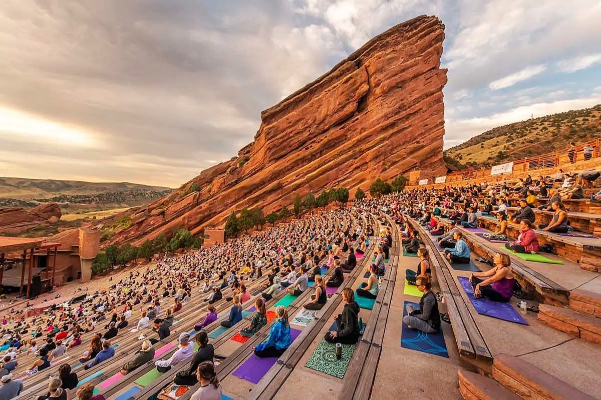mysteries-behind-colorados-red-rocks