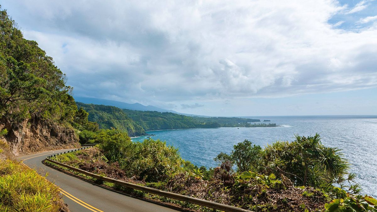 Mysteries-Behind-Hawaii8217s-Hana-Highway mysteries-behind-hawaiis-hana-highway