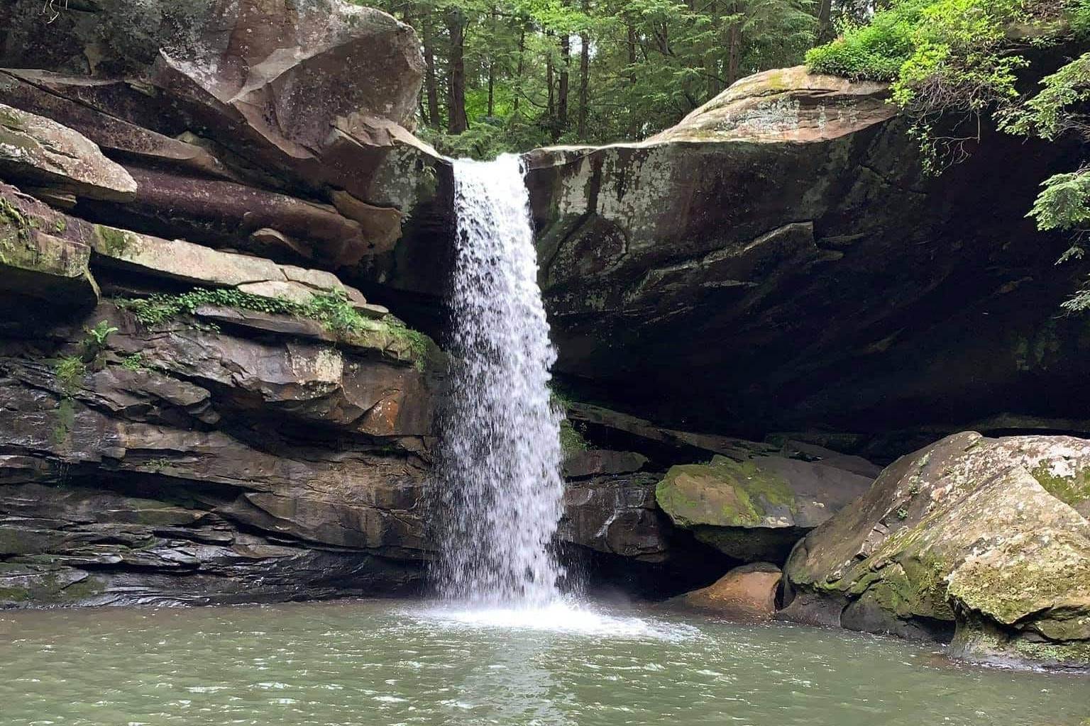 mysteries-behind-kentuckys-flat-lick-falls