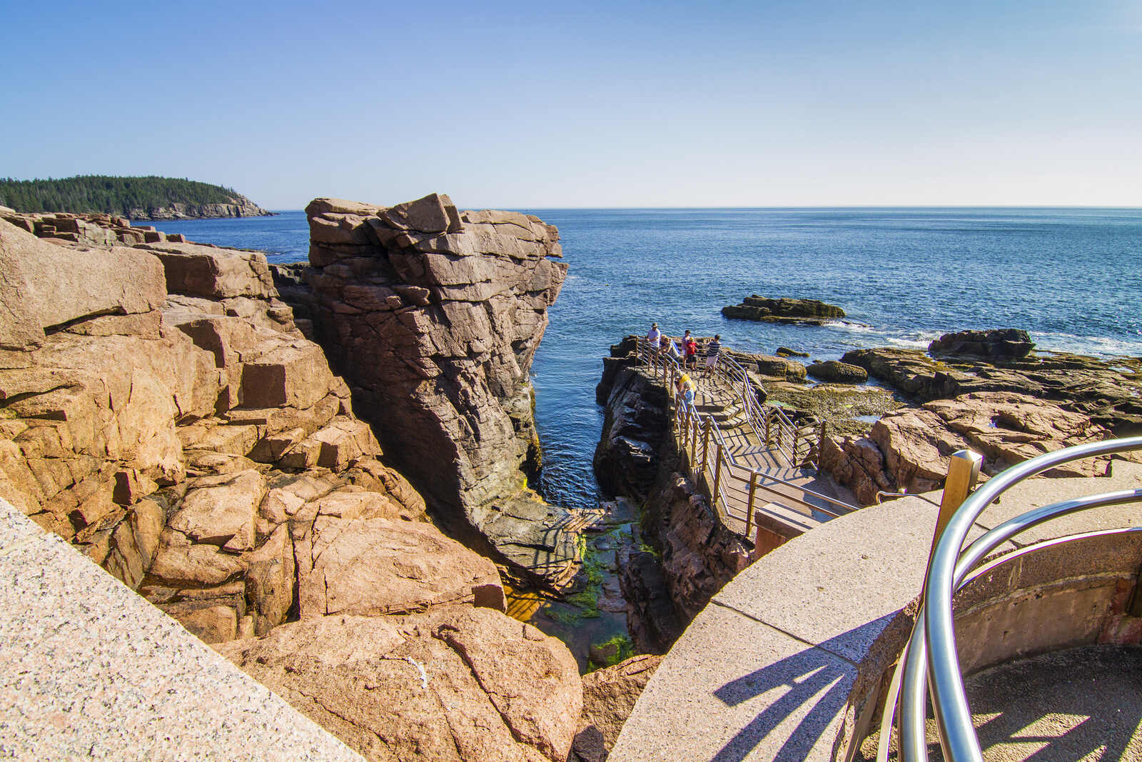 Mysteries-Behind-Maine8217s-Thunder-Hole mysteries-behind-maines-thunder-hole