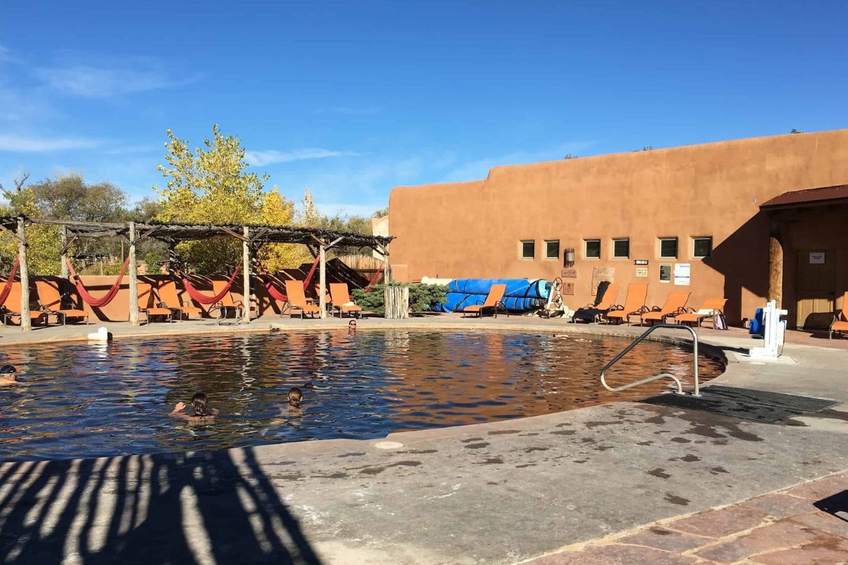 mysteries-behind-new-mexicos-shadow-springs