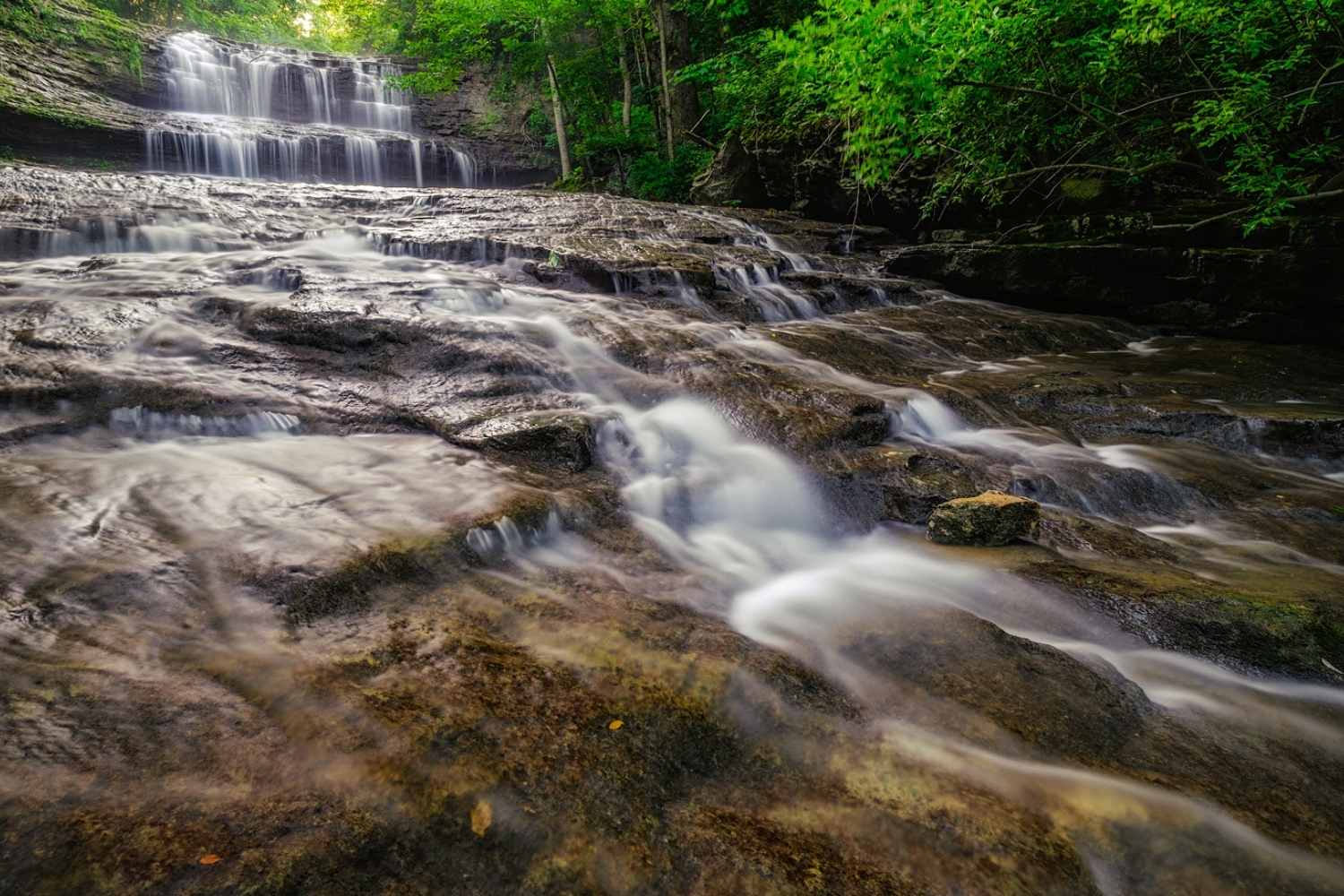 mysteries-behind-ohios-fallsville-falls