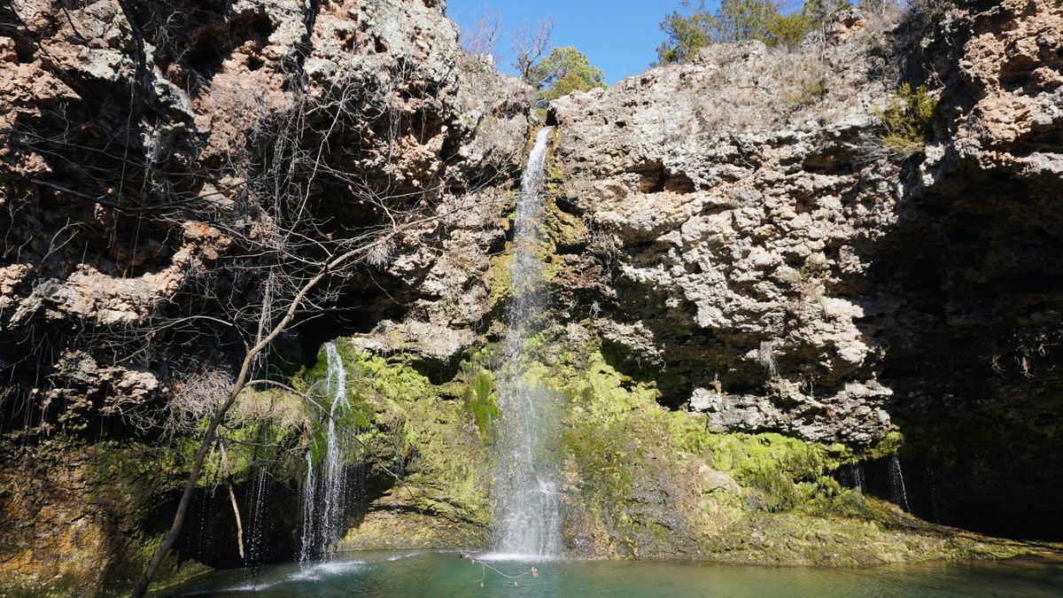 mysteries-behind-oklahomas-dripping-springs