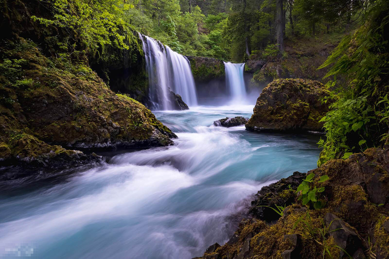 mysteries-behind-south-dakotas-spirit-falls