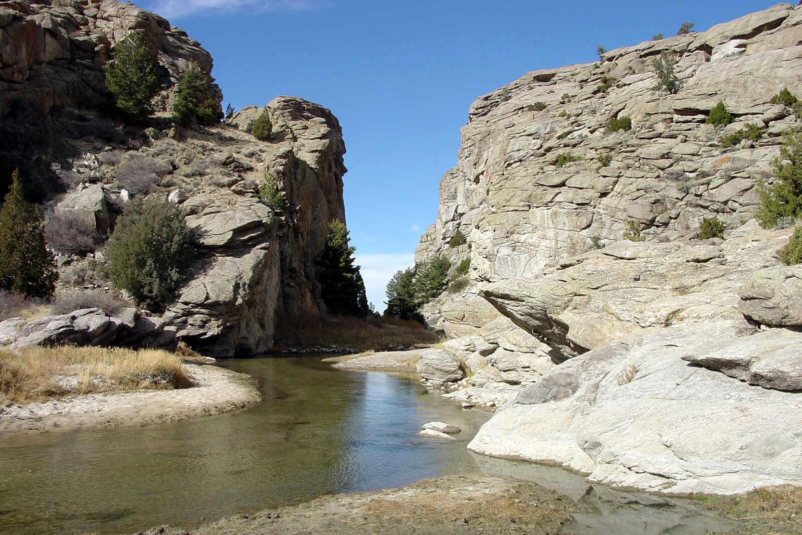 mysteries-beneath-californias-devils-gate-springs