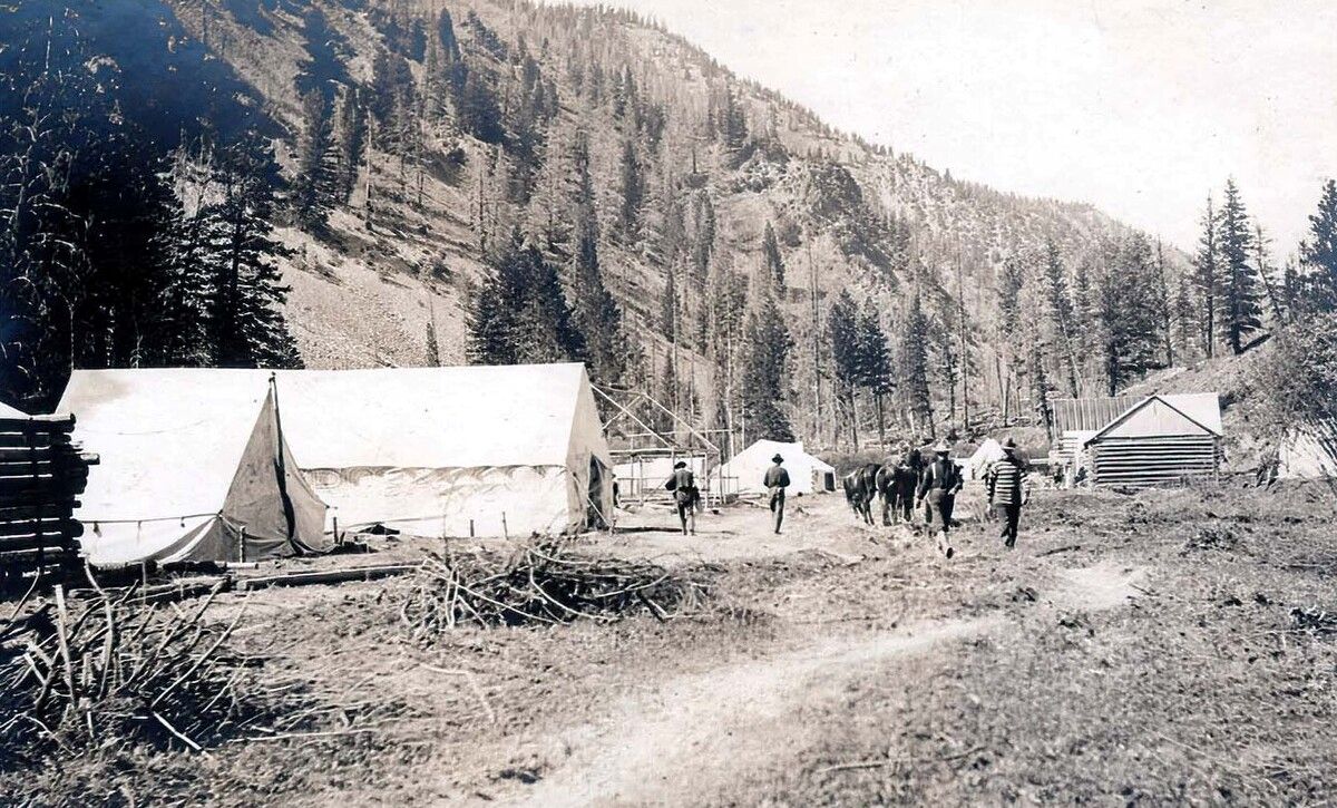 Mysteries-Beneath-Idaho8217s-Thunder-Mountain mysteries-beneath-idahos-thunder-mountain